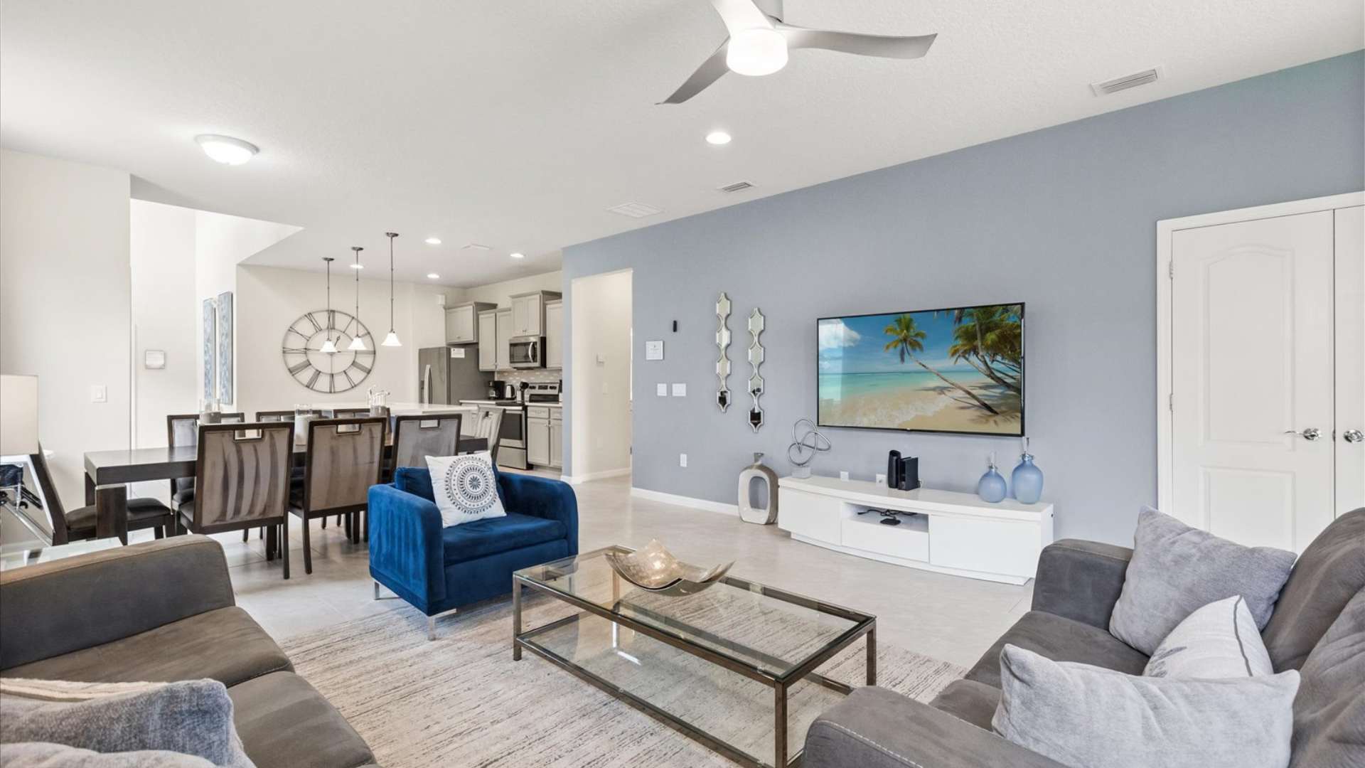 Upstay Family Villa for 12 w Pool Games BBQ