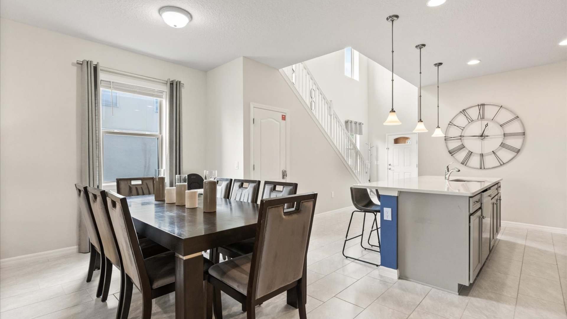 Spacious Indoor Dining Area 