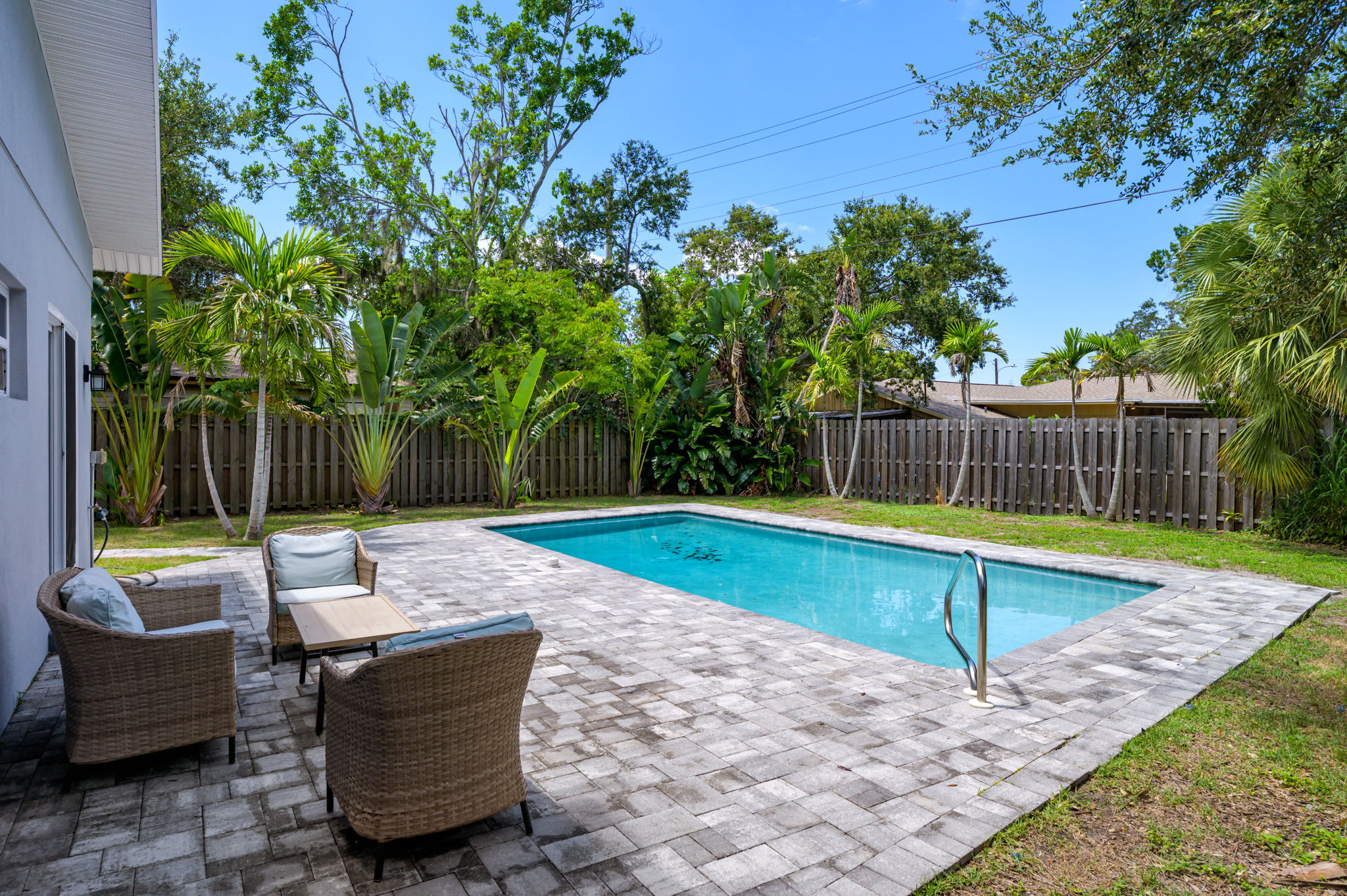 Sleeps 8 • Private Pool • Dog Friendly • Balcony — Sarasota, FL — vacation rental