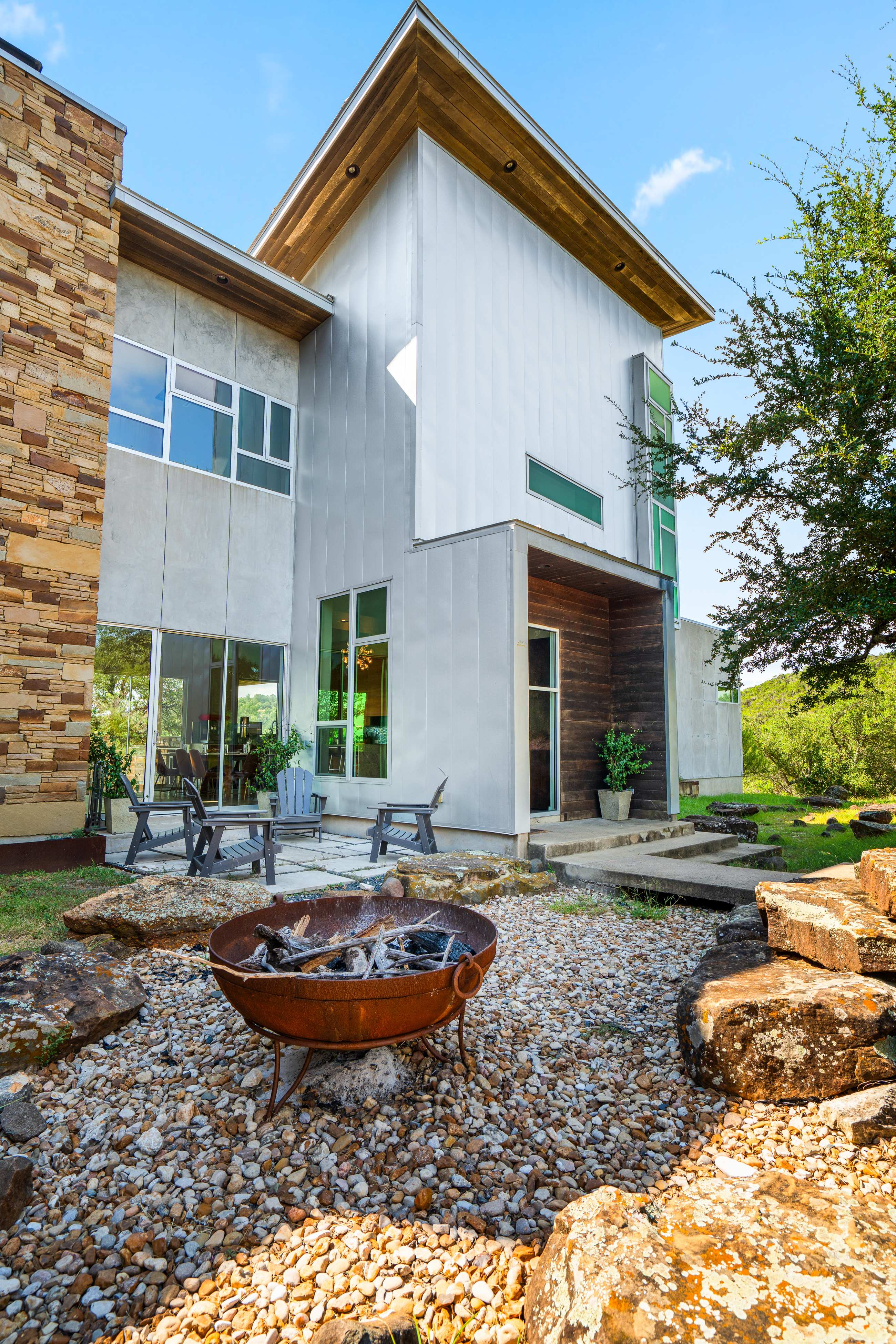 Luxury Hilltop Retreat w Scenic Views Swim Spa | Photo 32