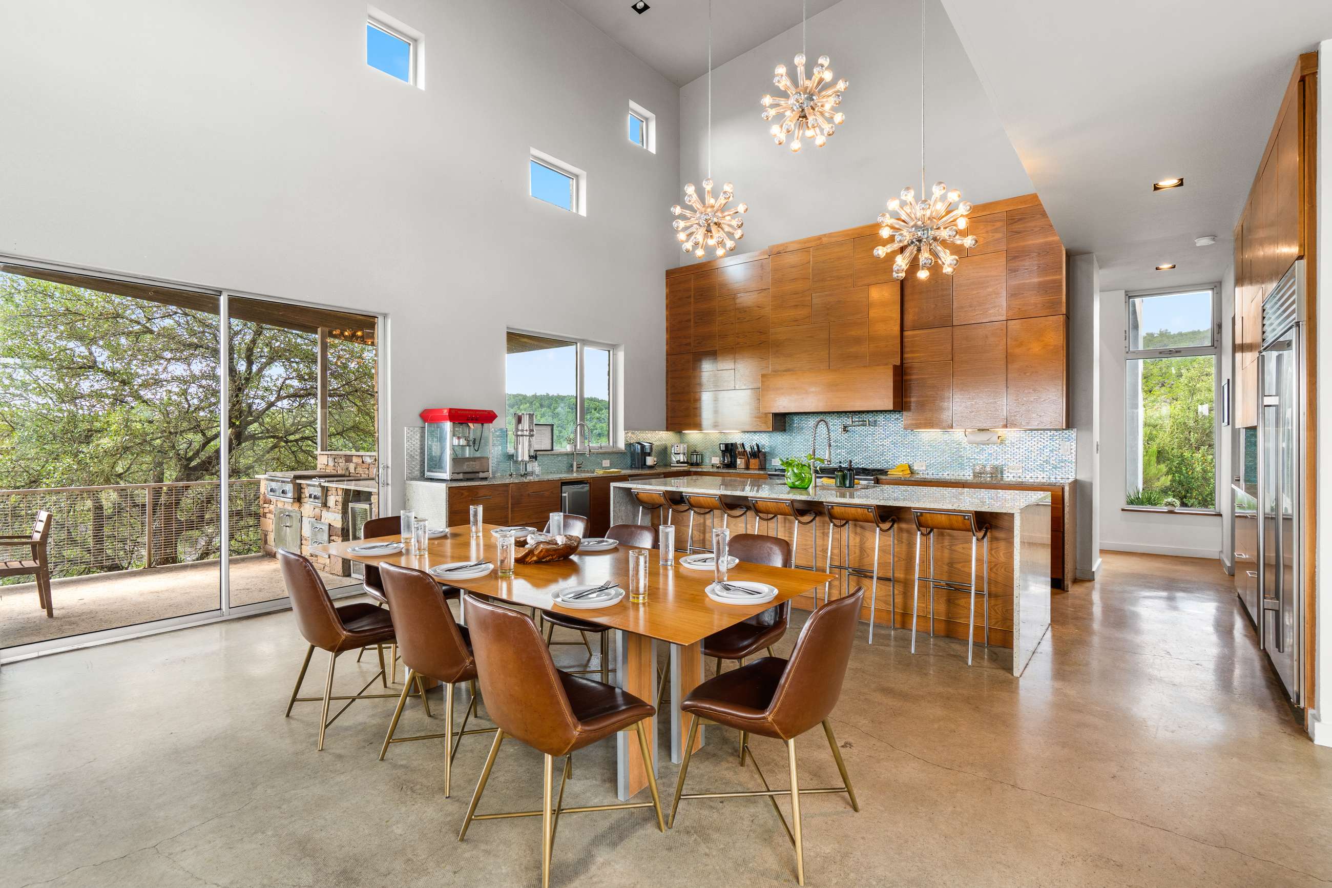 Luxury Hilltop Retreat w Scenic Views Swim Spa | Photo 4