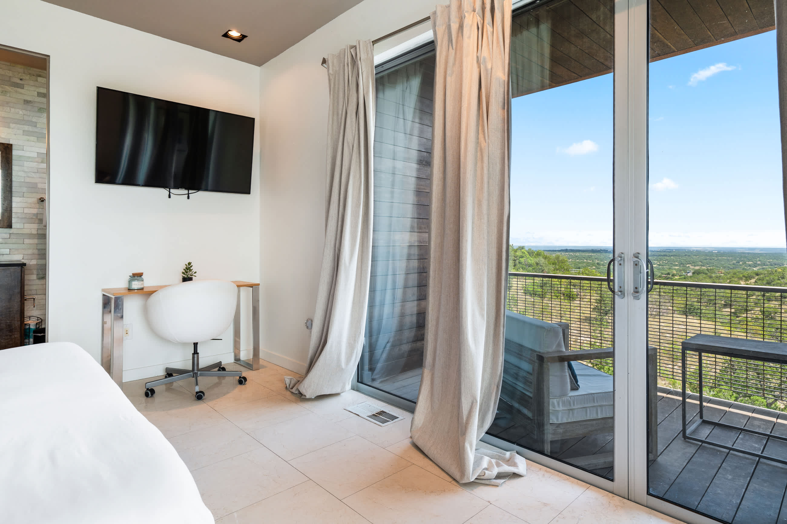 Luxury Hilltop Retreat w Scenic Views Swim Spa | Photo 76