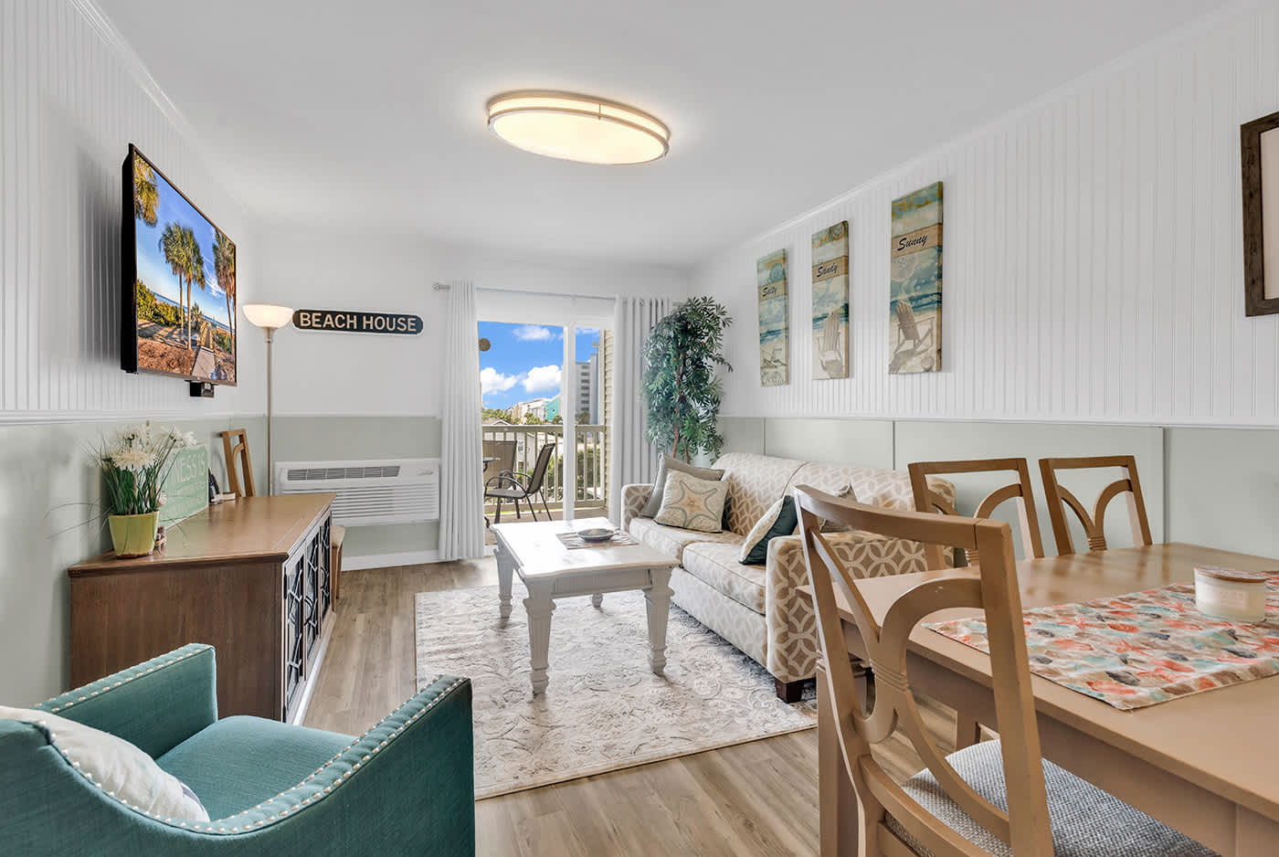 North Myrtle Beach 2BR condo Steps from Beach