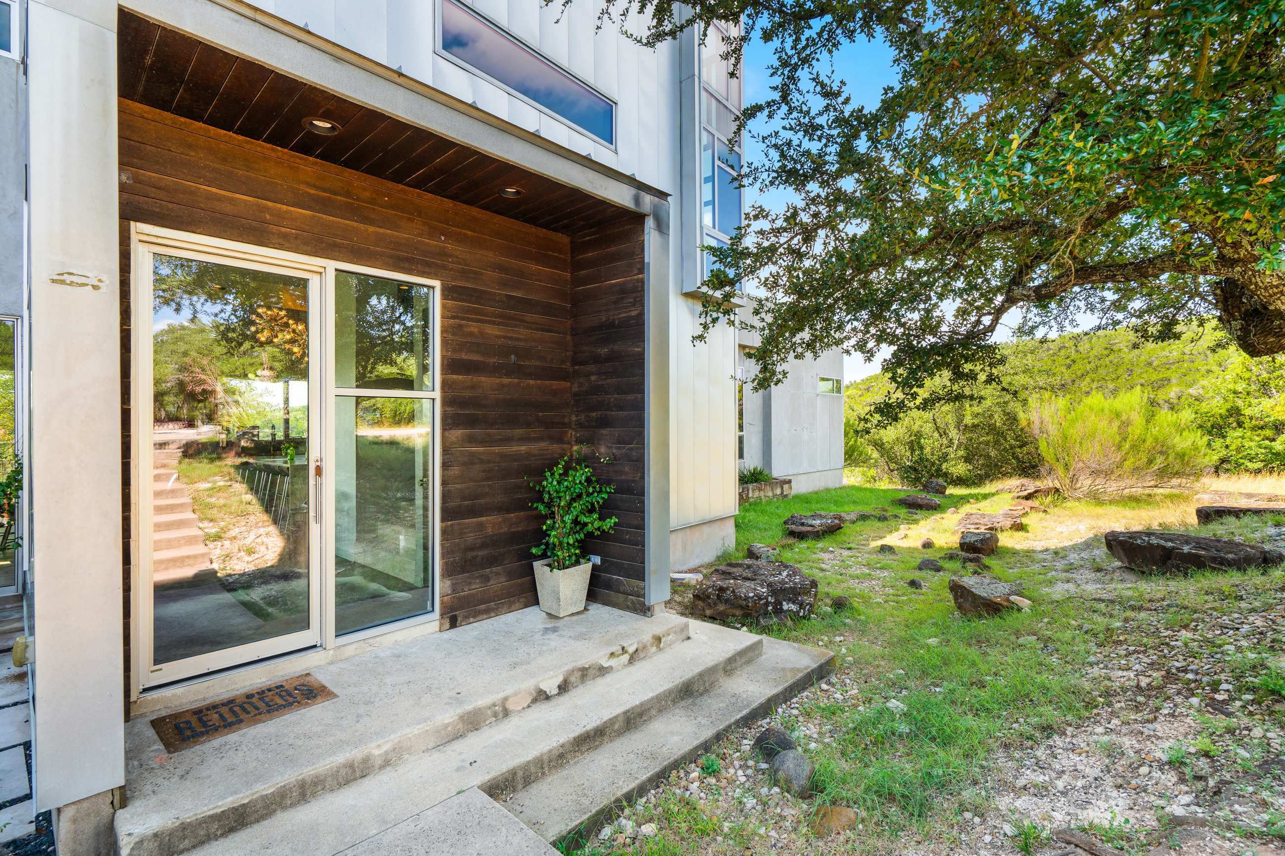 Luxury 7BR Hill Country Gem with Barndominium | Photo 47