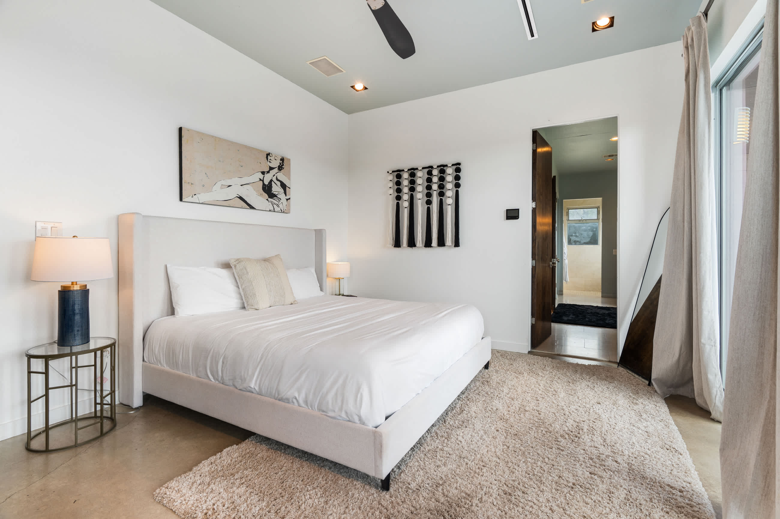 Luxury King Bedroom suite 