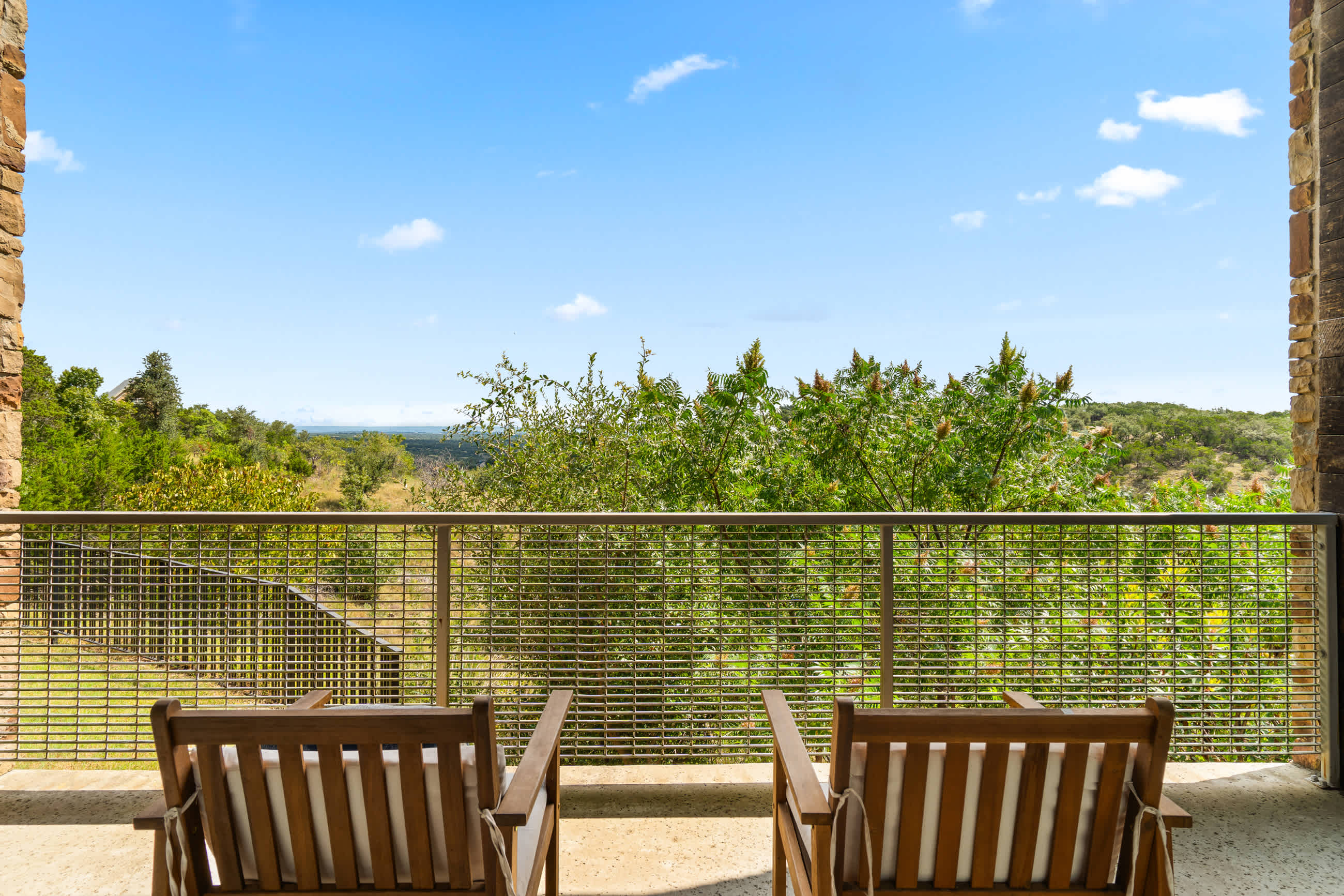 Luxury 7BR Hill Country Gem with Barndominium | Photo 55