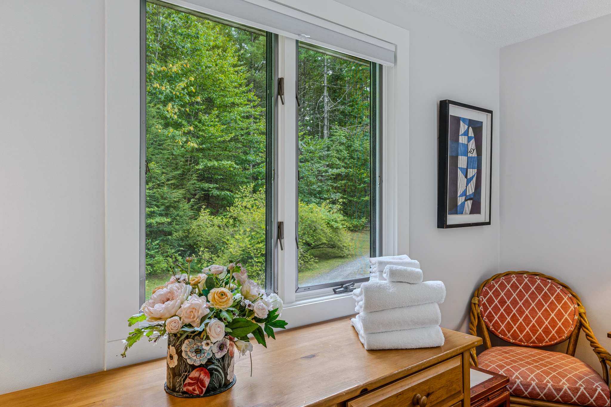 Spa, Fireplace & Pet Friendly - Top of the Hill