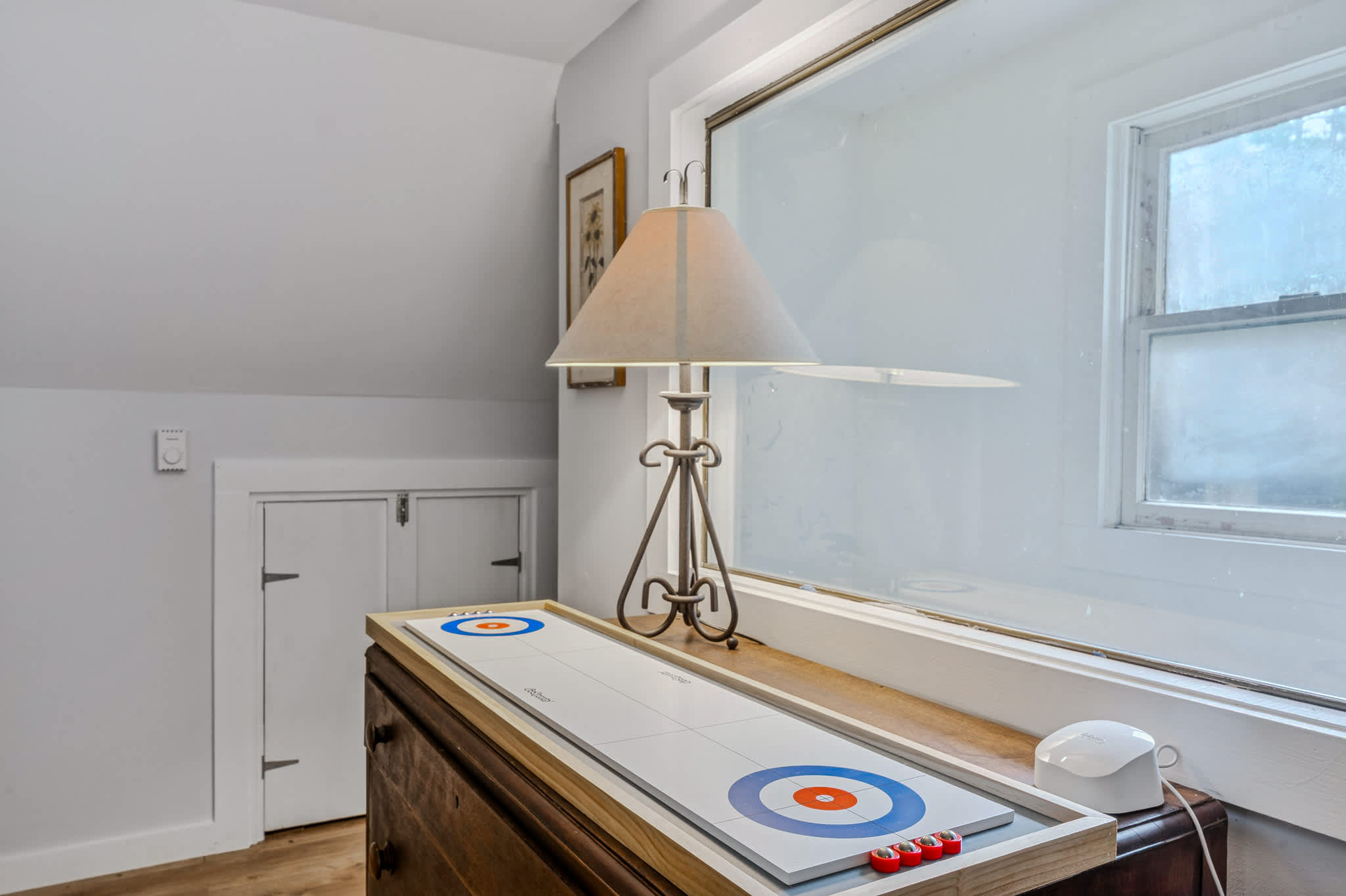 Spa, Fireplace & Pet Friendly - Top of the Hill