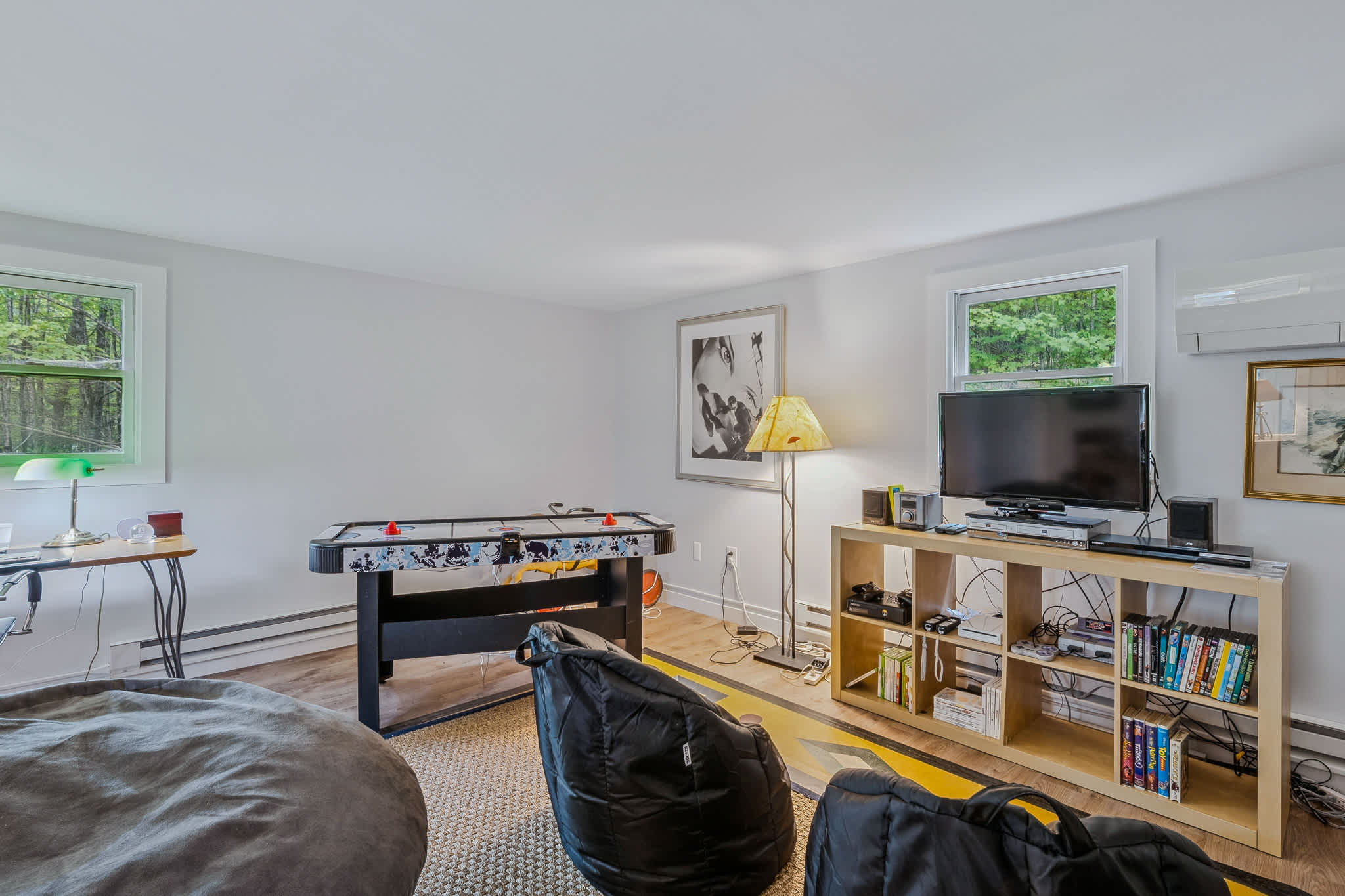Spa, Fireplace & Pet Friendly - Top of the Hill