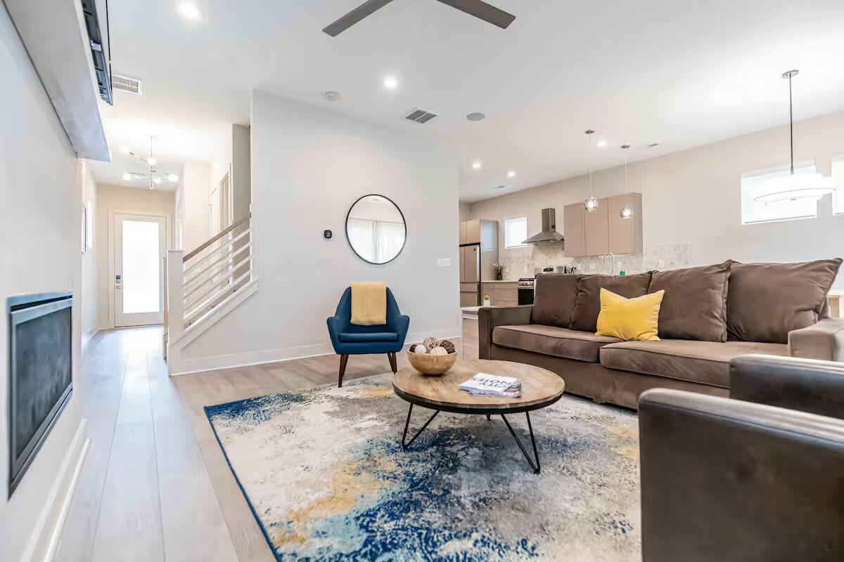 Cozy 3BR Retreat with Patio, Prime Charlotte Spot — Charlotte, NC — vacation rental