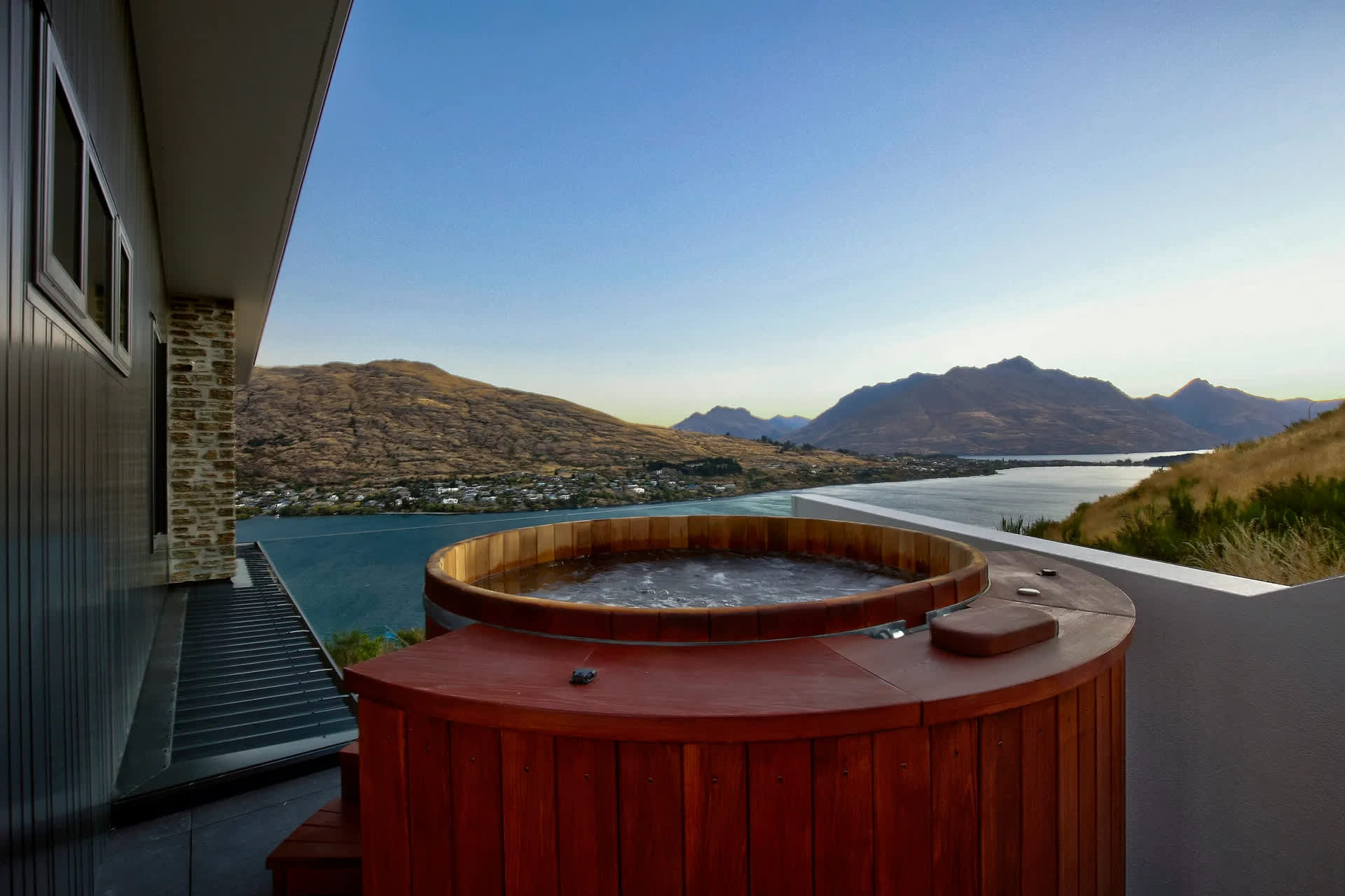 Private Queenstown villa hot tub with panoramic lake and mountain views