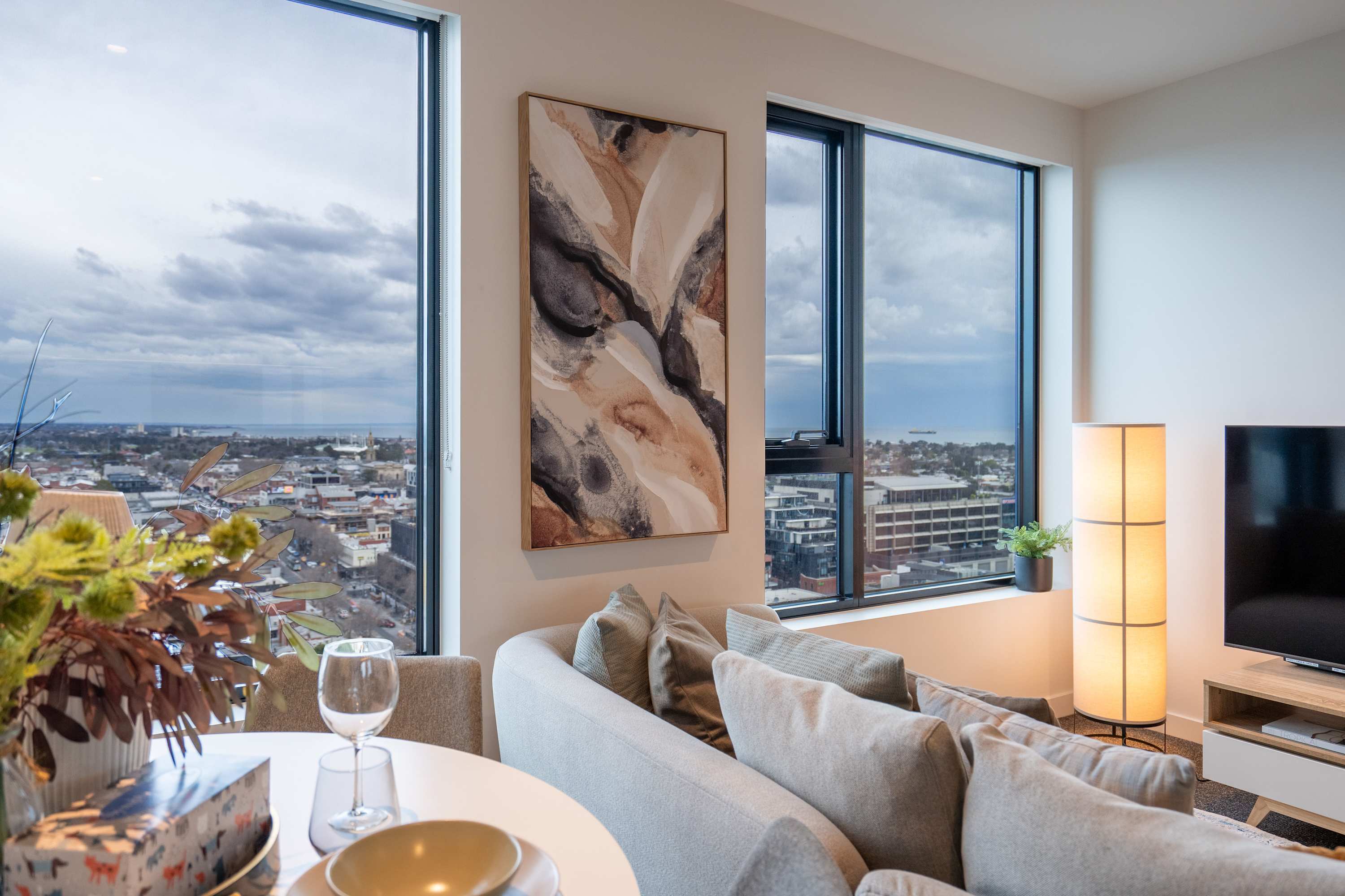 2B Southbank Stay | Pool, Gym, Bay Views