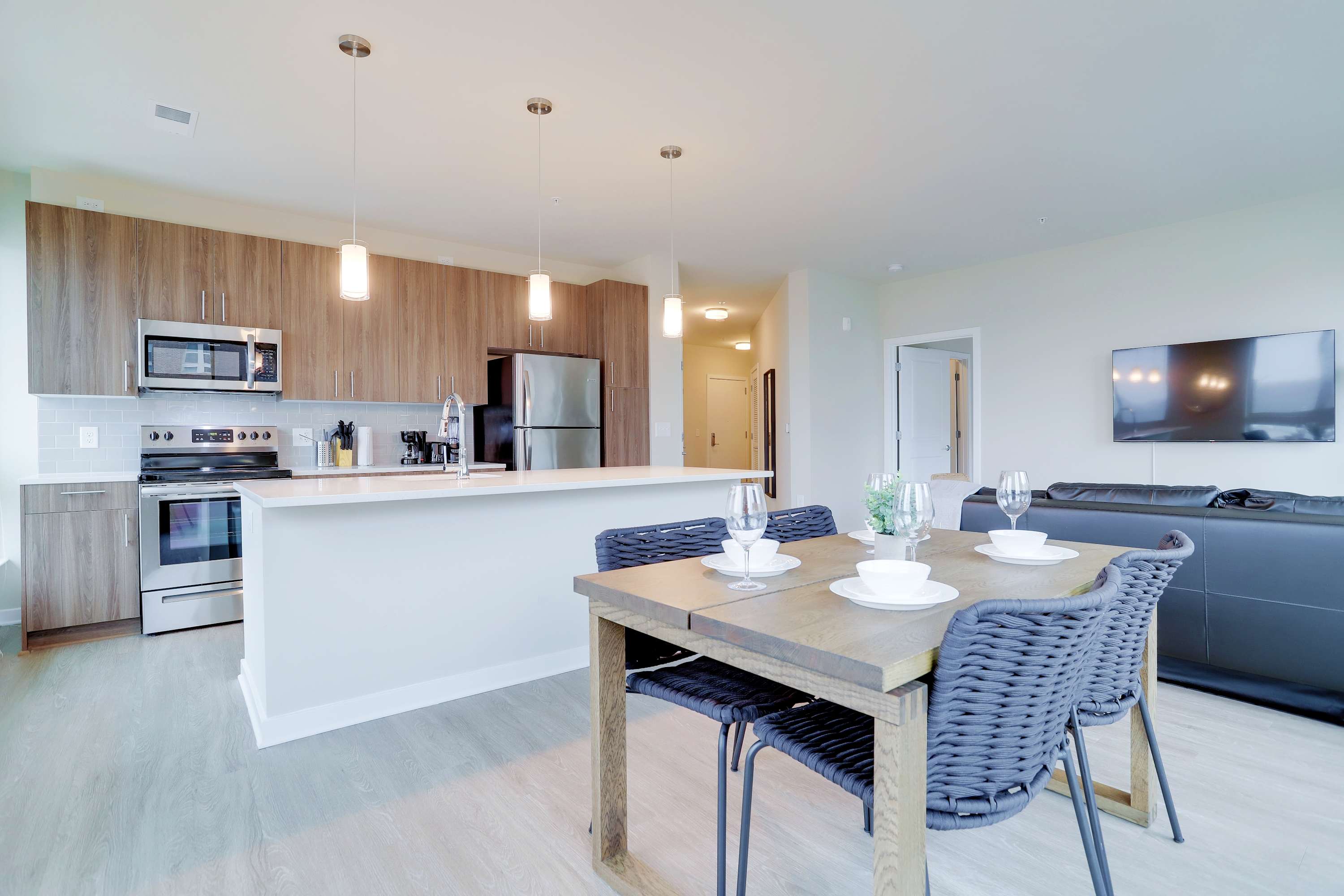 Modern Retreat W Gym & Prime Location - Foto 11