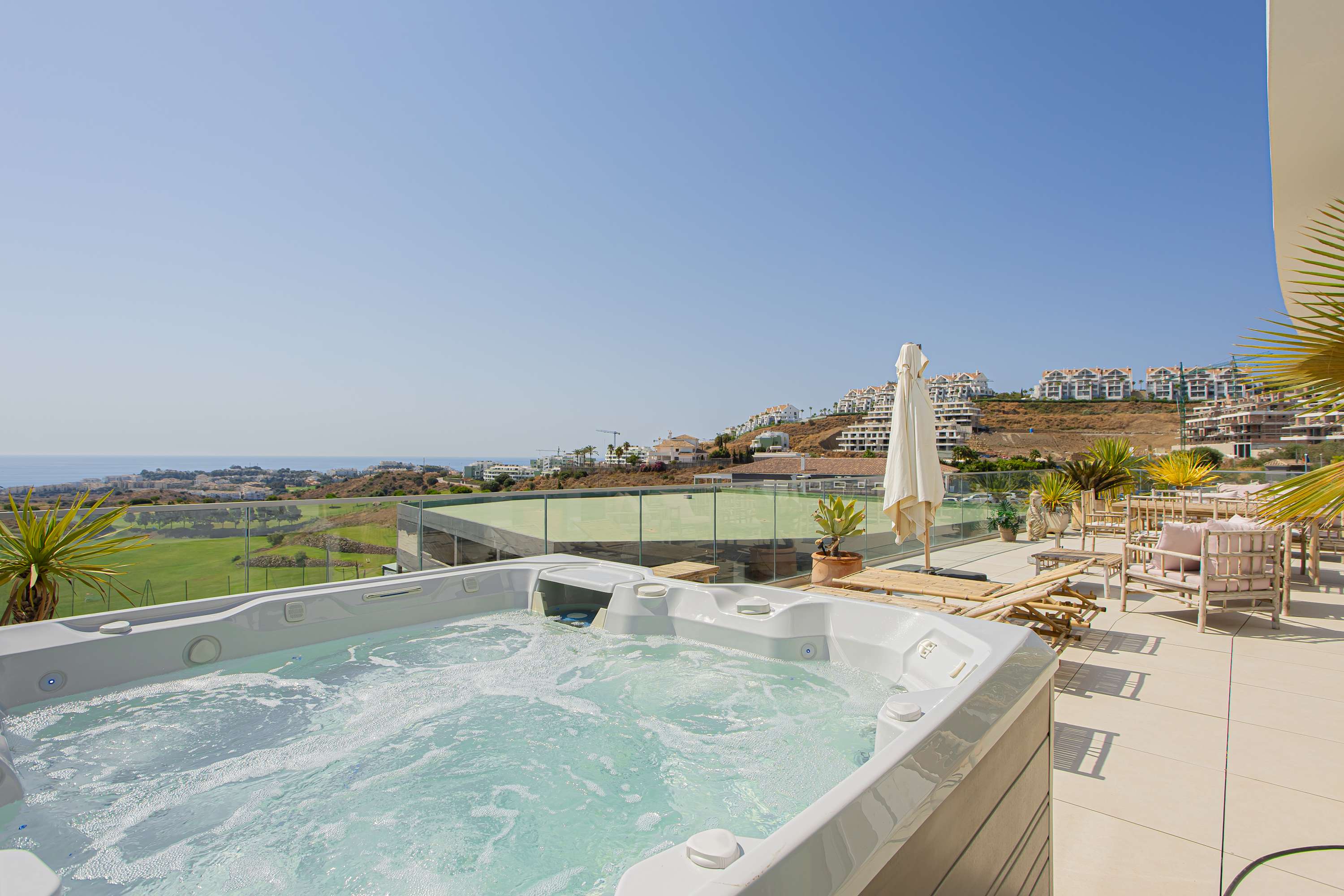 One Residences - 2 bedroom penthouse with jacuzzi and panoramic view — Mijas, Andalucía — vacation rental