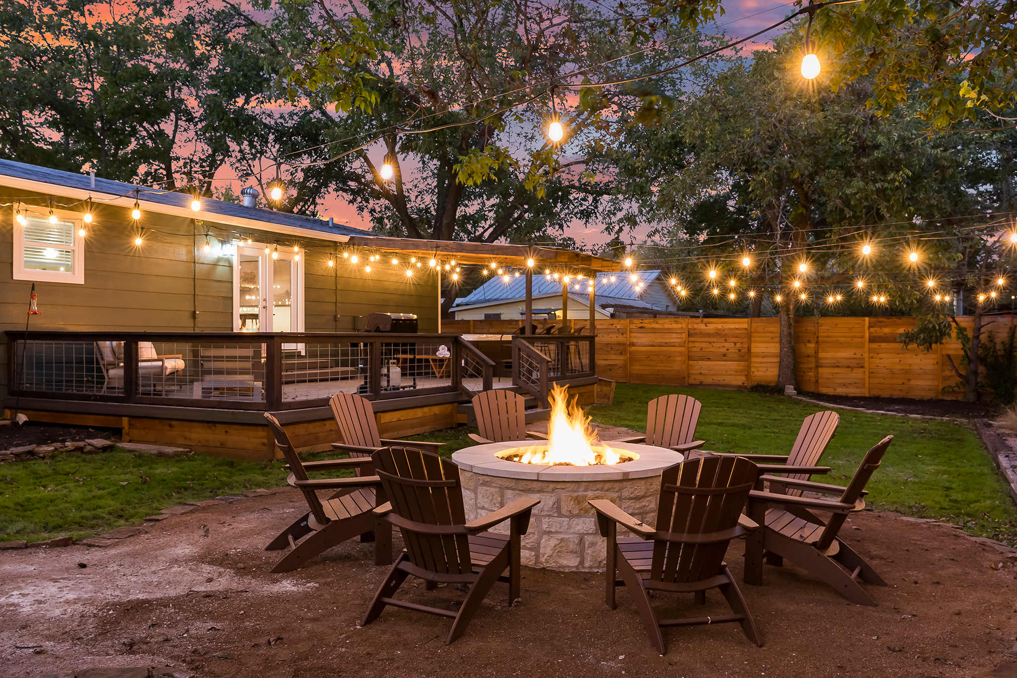 Gruene Haus - Close to Main, Hot Tub & Fire Pit — Fredericksburg, TX — vacation rental