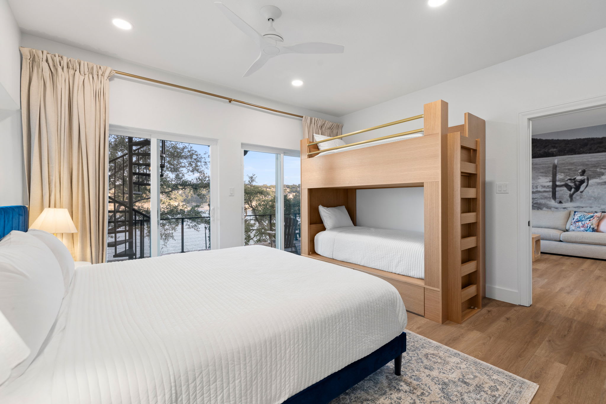 Chasing Summer | Photo 32