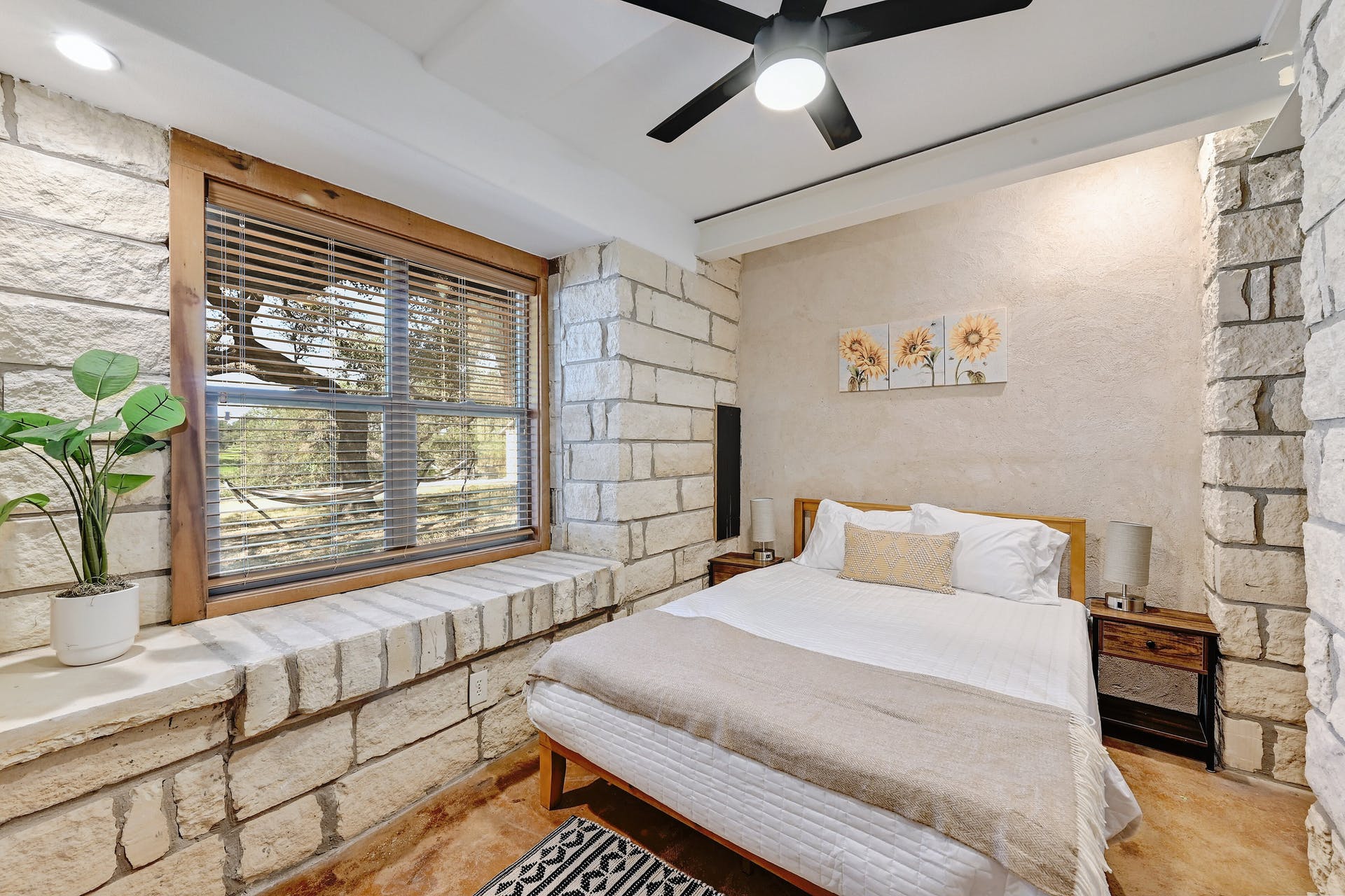 Lake Travis Escape | Photo 25