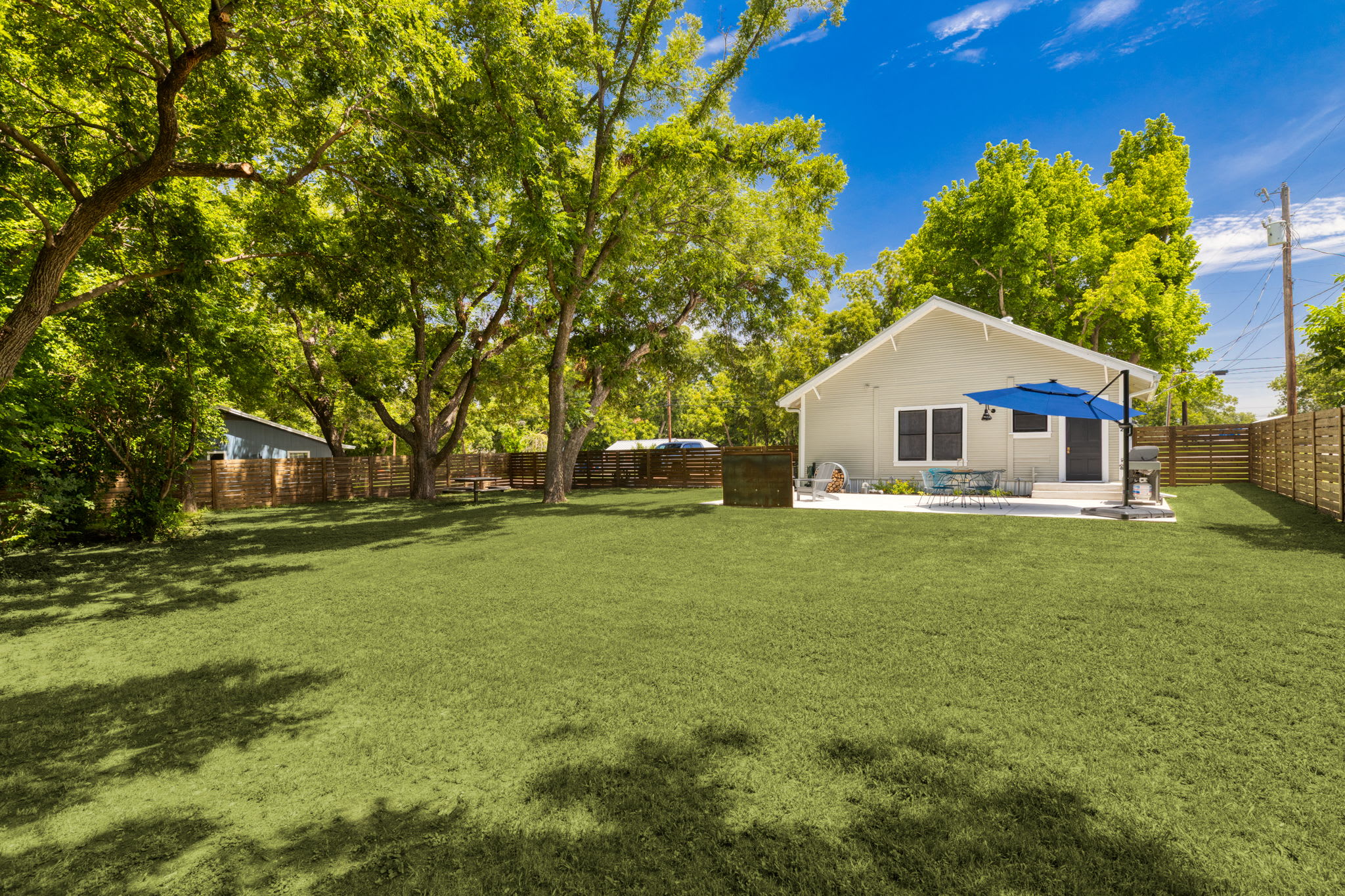 The Johnson | Photo 17