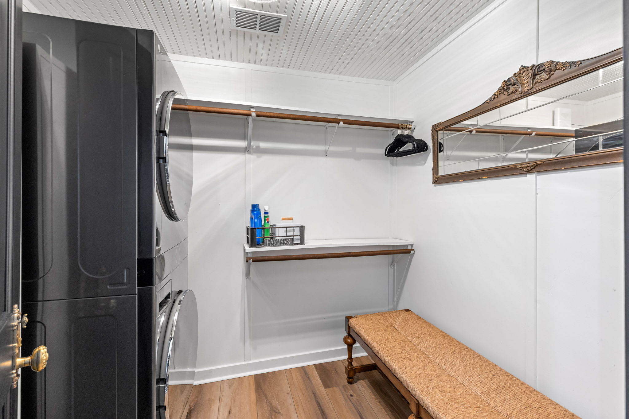 The Johnson | Photo 15