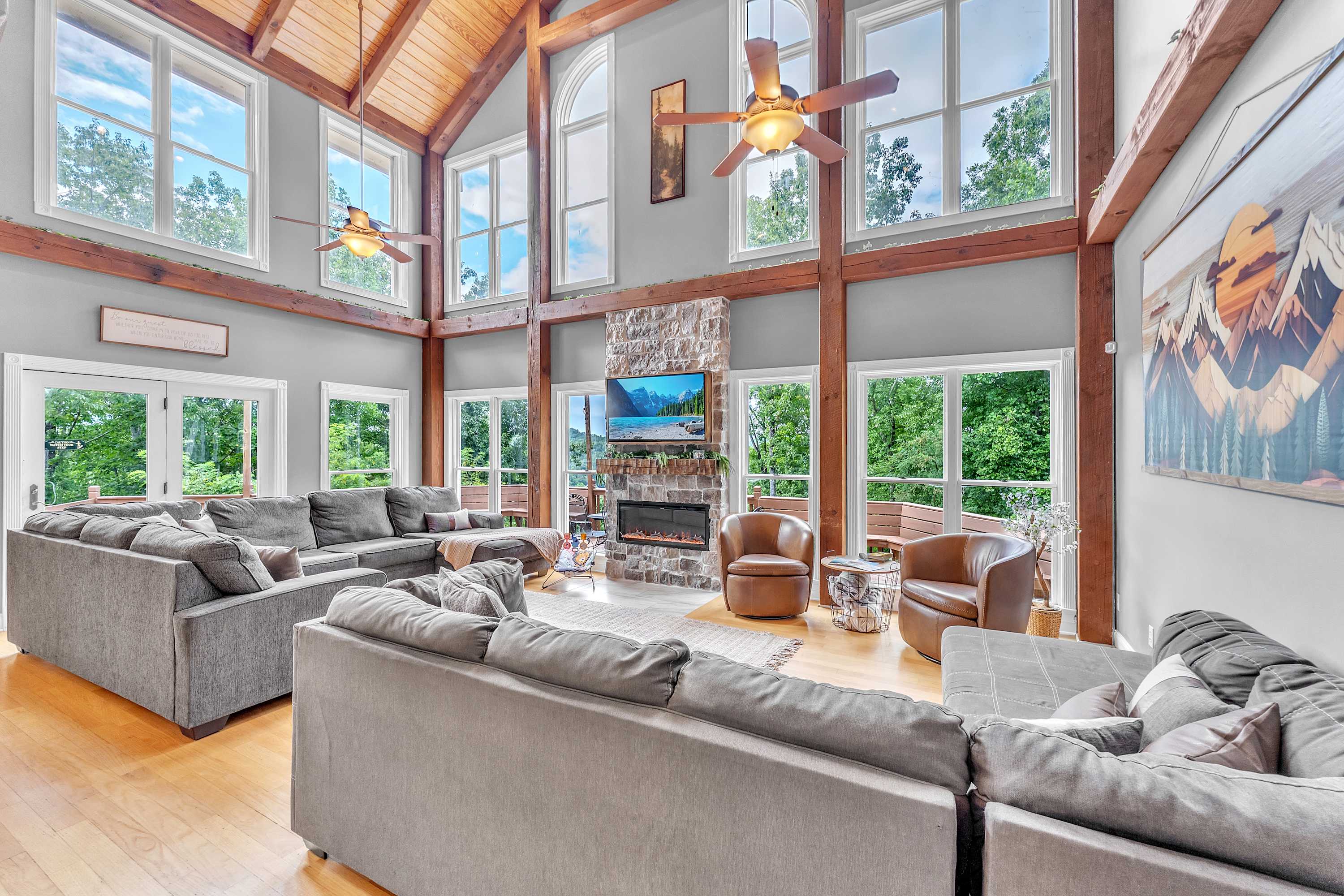 The Retreat at Wildwood - Hot Tub, Theater, & Deck — Wildwood, GA — vacation rental
