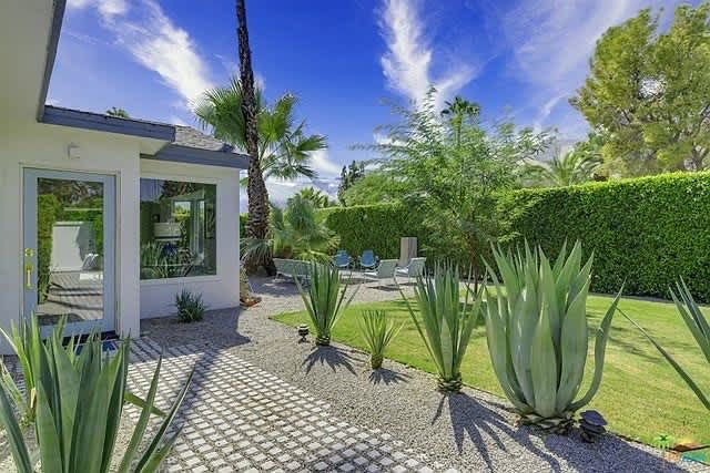 Mid-Century Oasis 4BD/Walled/Pool/Spa/Mtn Views  - Picture 50