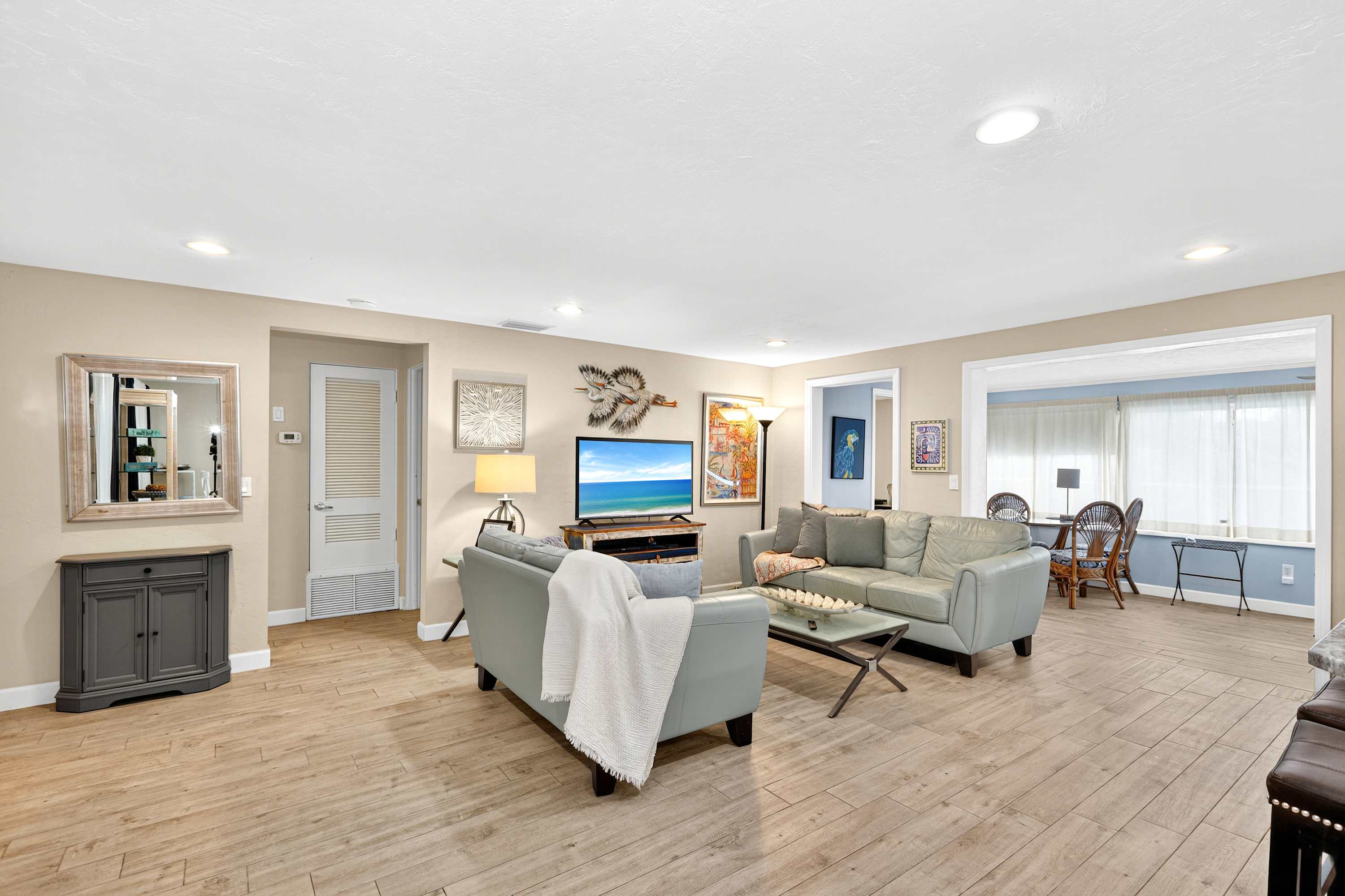 Tranquil Pool Home Near Siesta Key