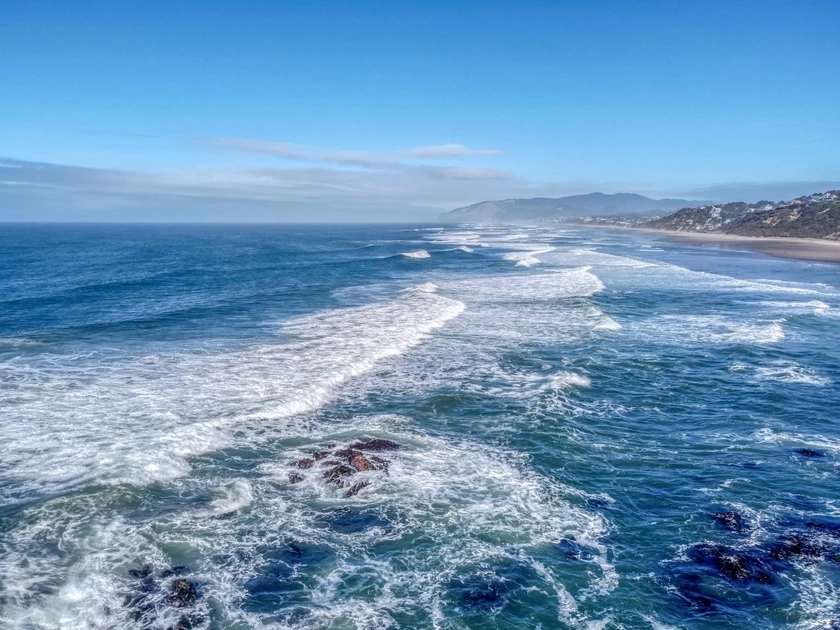 Ocean + Beach + Hot Tub | Nelscott Anchor House