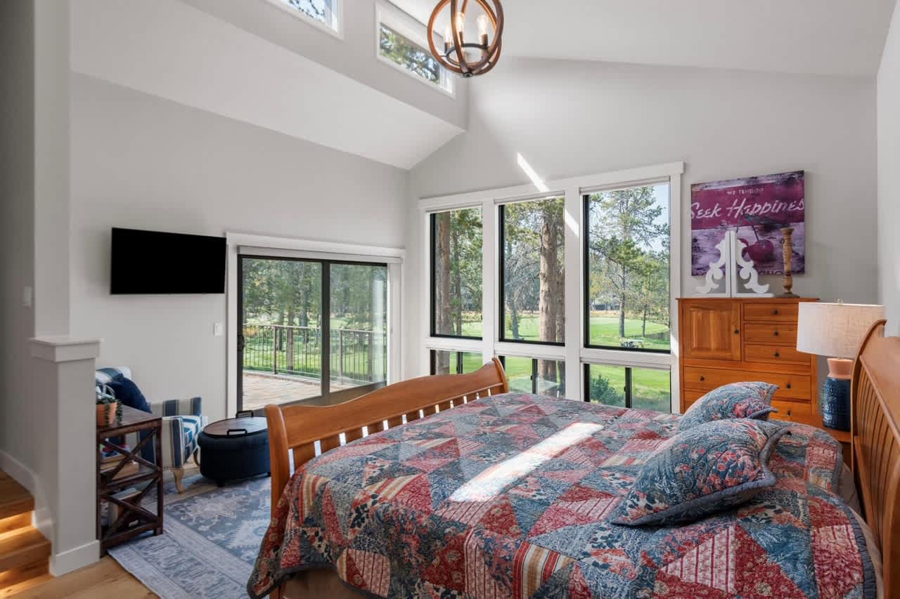 On Golf Course, Game Room, Hot Tub | The 19th Hole