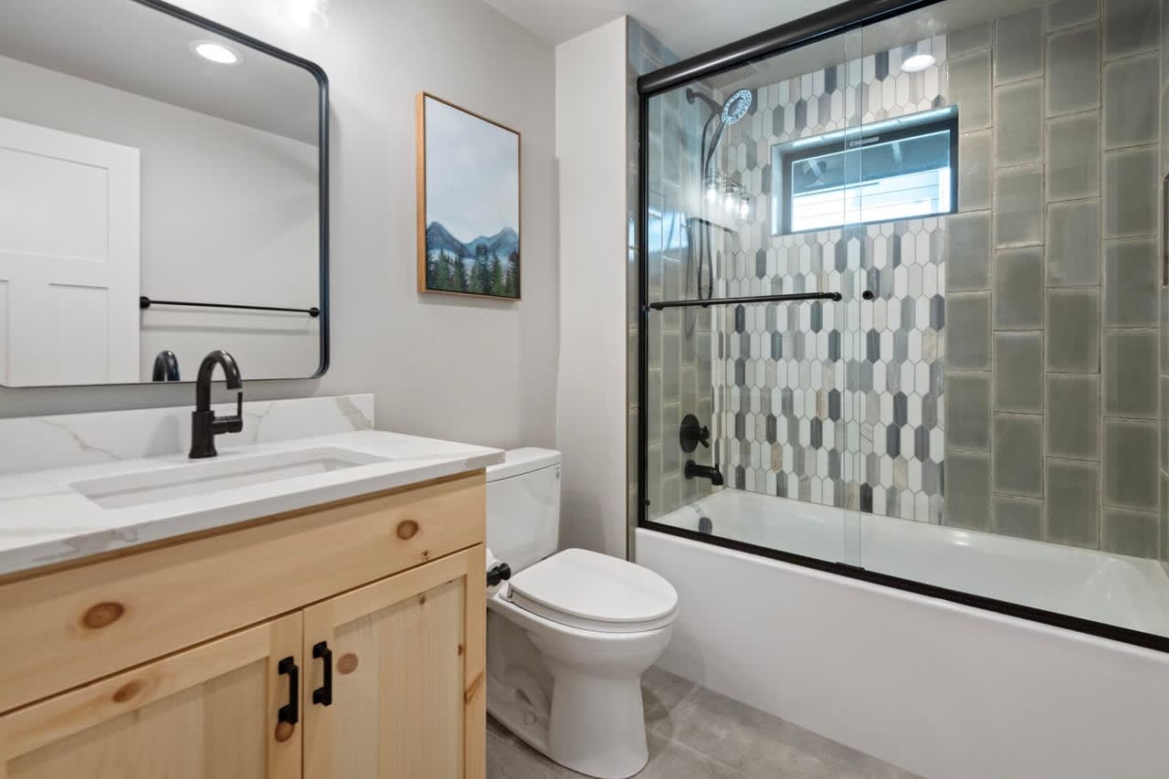 On Golf Course, Game Room, Hot Tub | The 19th Hole