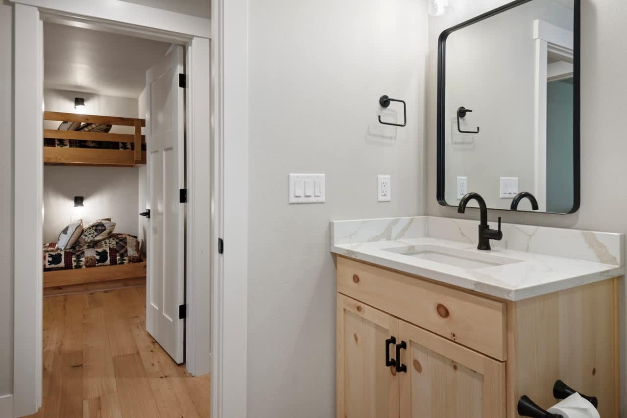 On Golf Course, Game Room, Hot Tub | The 19th Hole