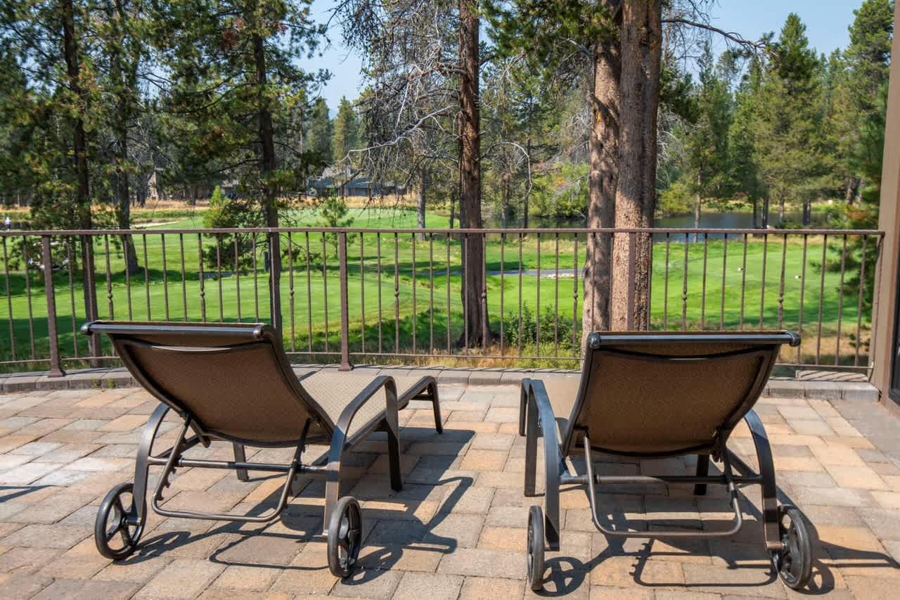 On Golf Course, Game Room, Hot Tub | The 19th Hole