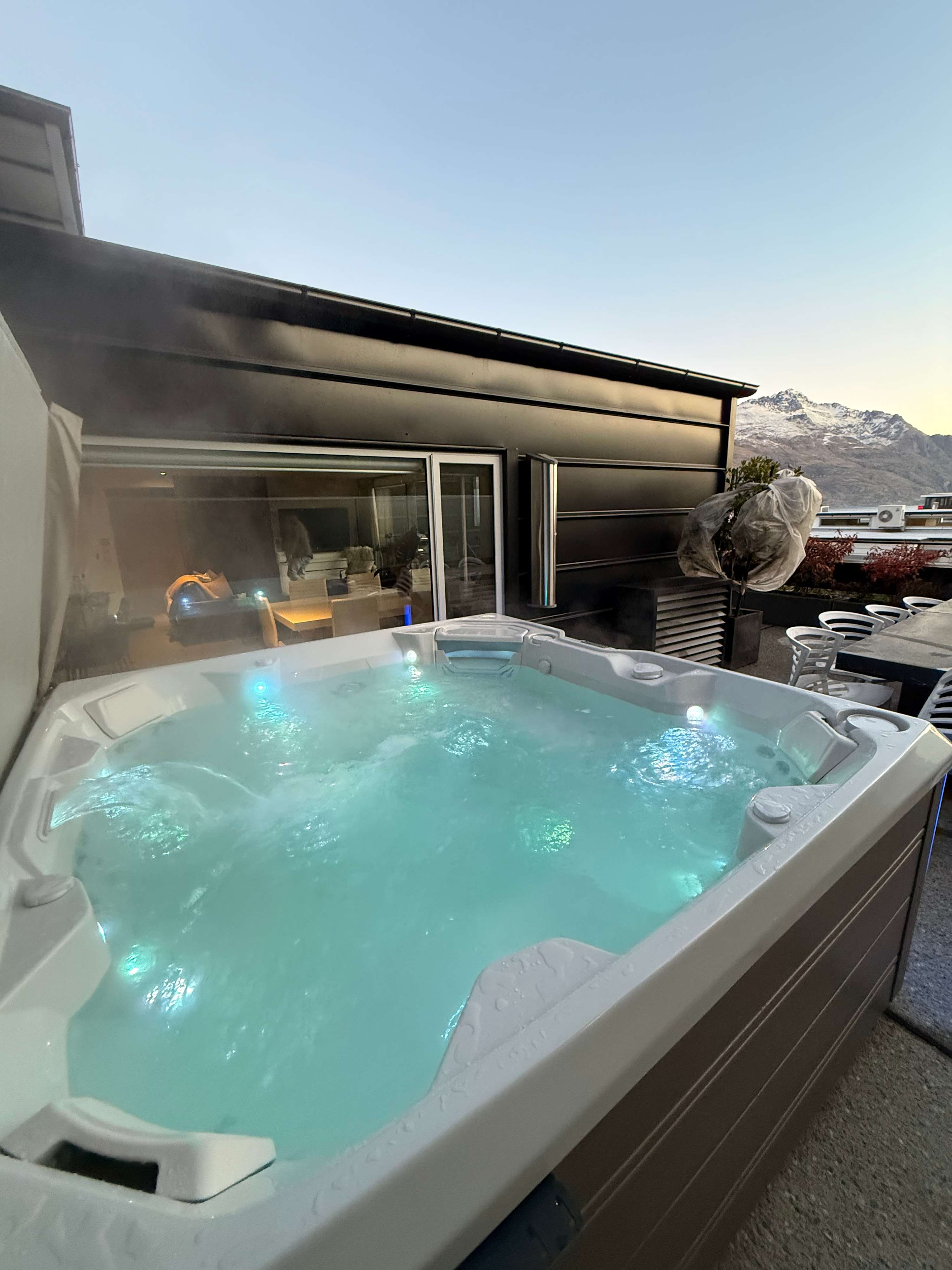 Queenstown luxury home booking