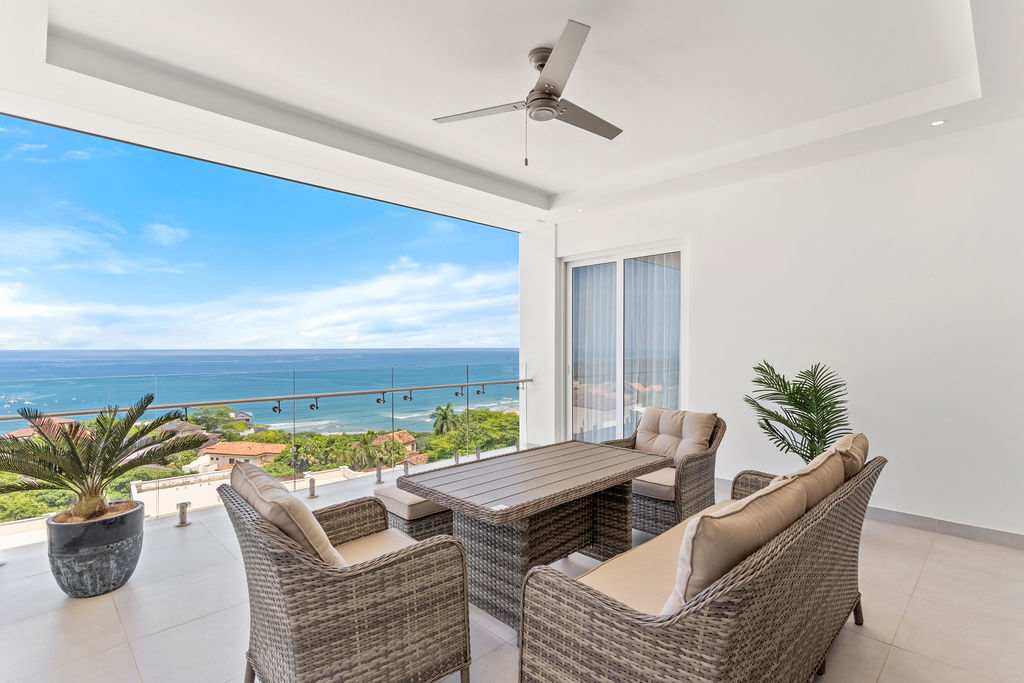 Infinity Pool, Views , Family Oasis & Concierge — Tamarindo, Guanacaste Province — vacation rental