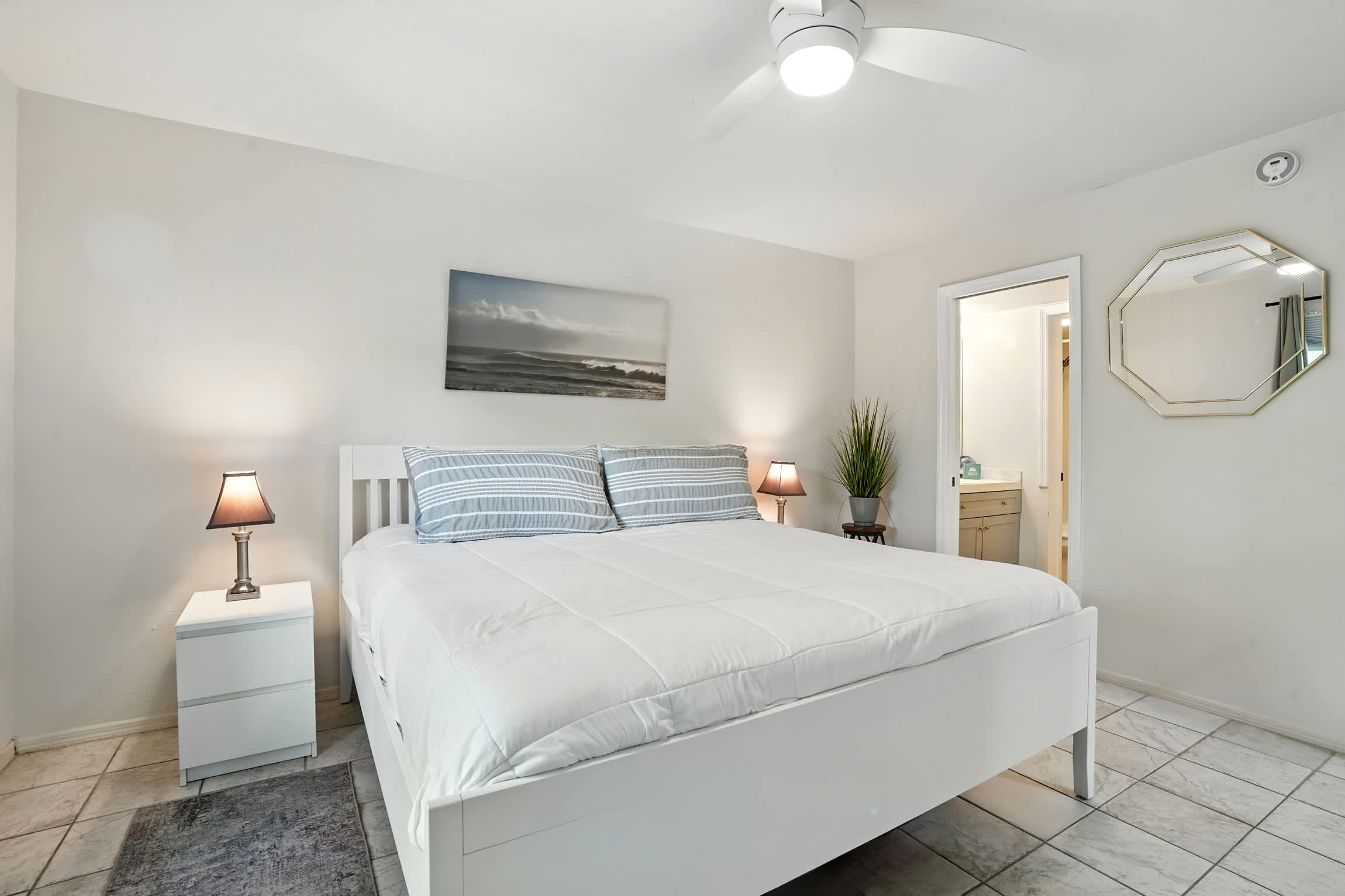 I 352 Beautiful Lake Views Walk to Amenities | Photo 18