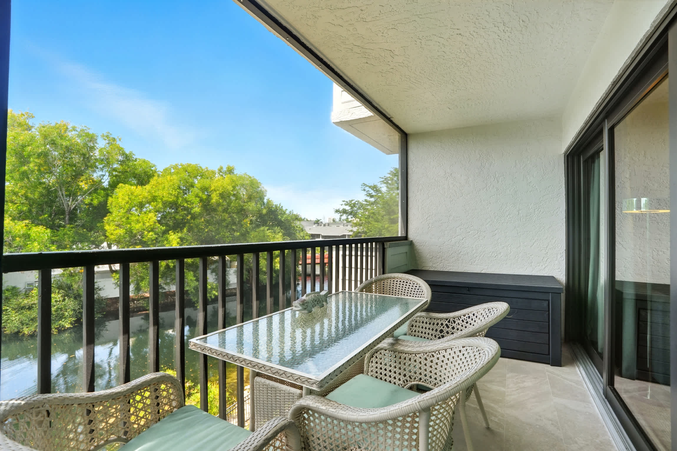 I 352 Beautiful Lake Views Walk to Amenities | Photo 5