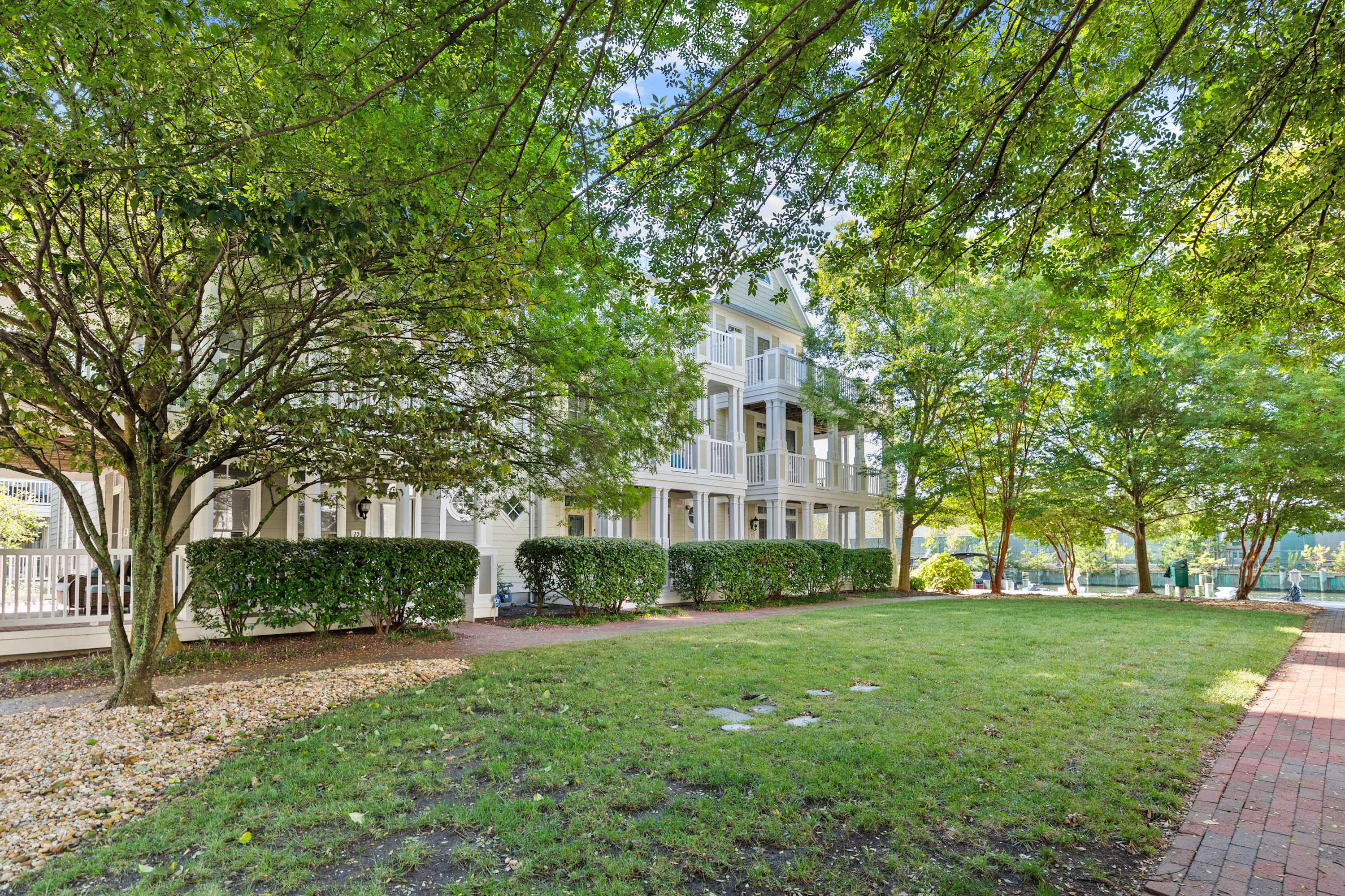 27 Island Edge - Sunset Island  Family Luxury Townhome