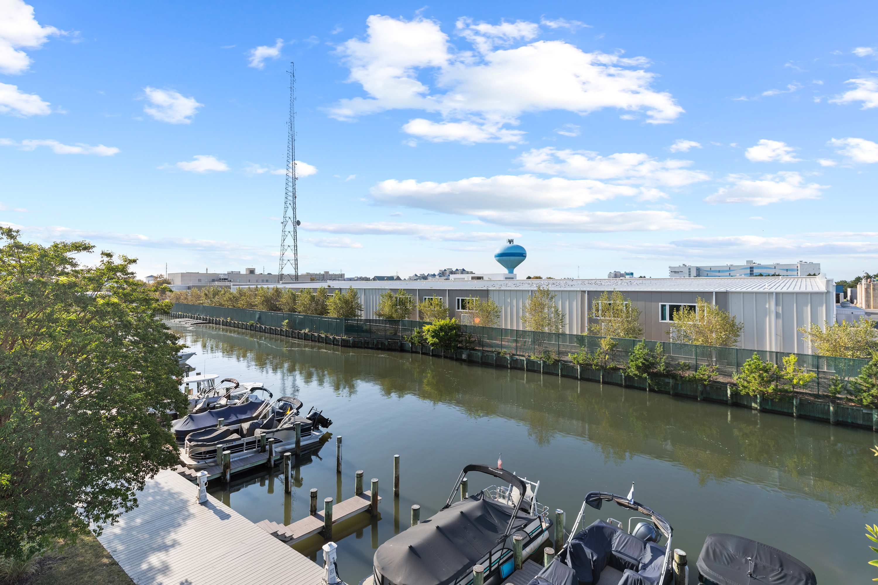 27 Island Edge - Sunset Island  Family Luxury Townhome