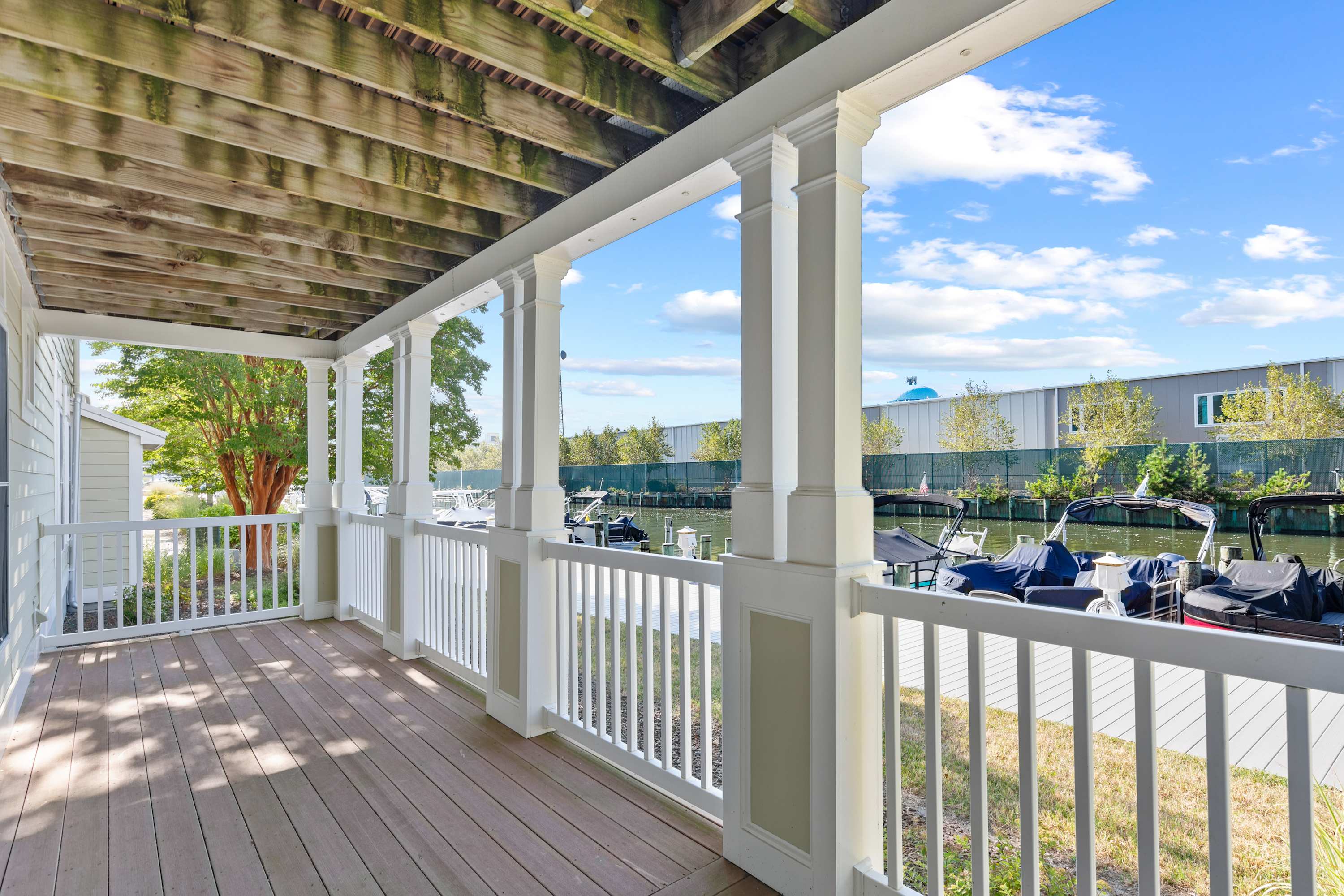 27 Island Edge - Sunset Island  Family Luxury Townhome