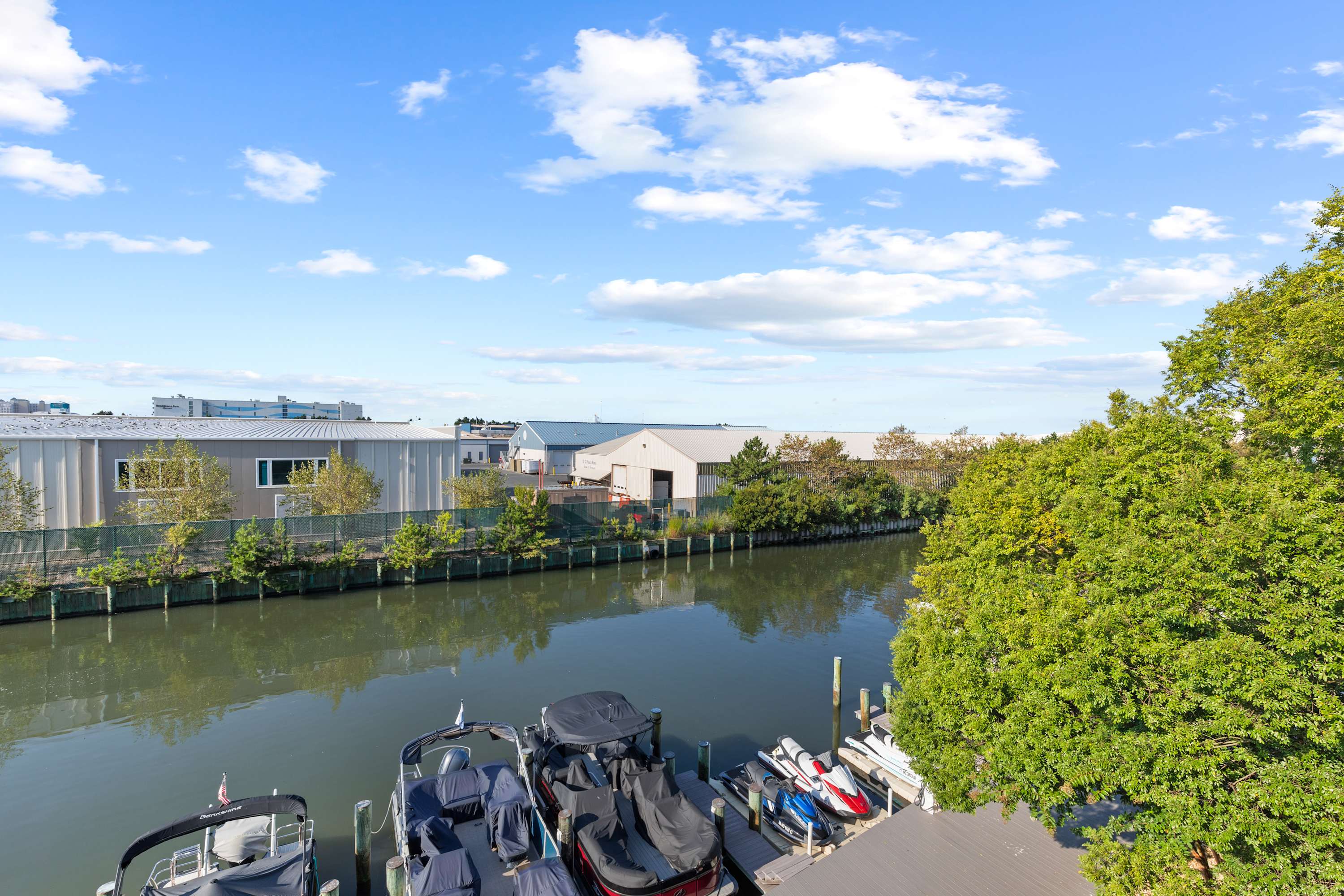 27 Island Edge - Sunset Island  Family Luxury Townhome
