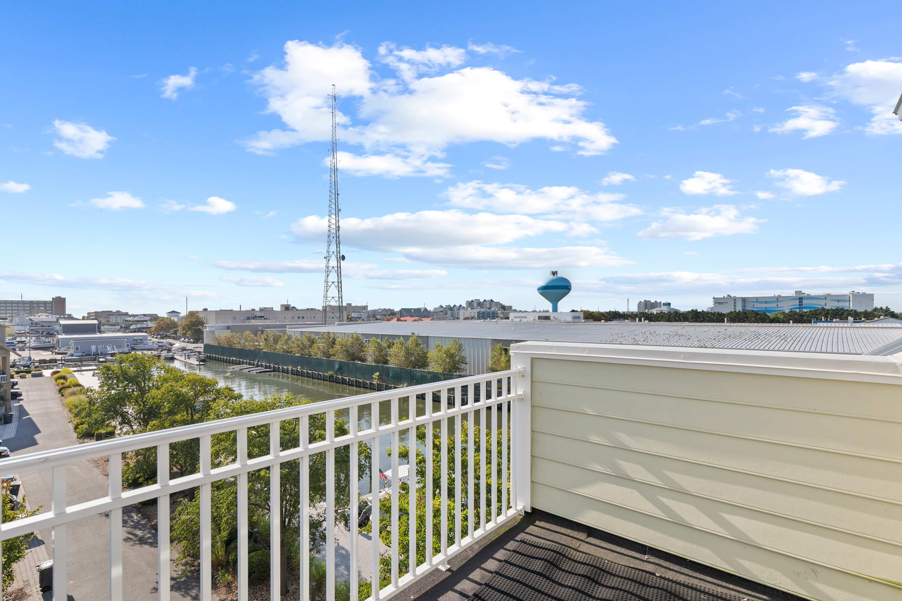 27 Island Edge - Sunset Island  Family Luxury Townhome