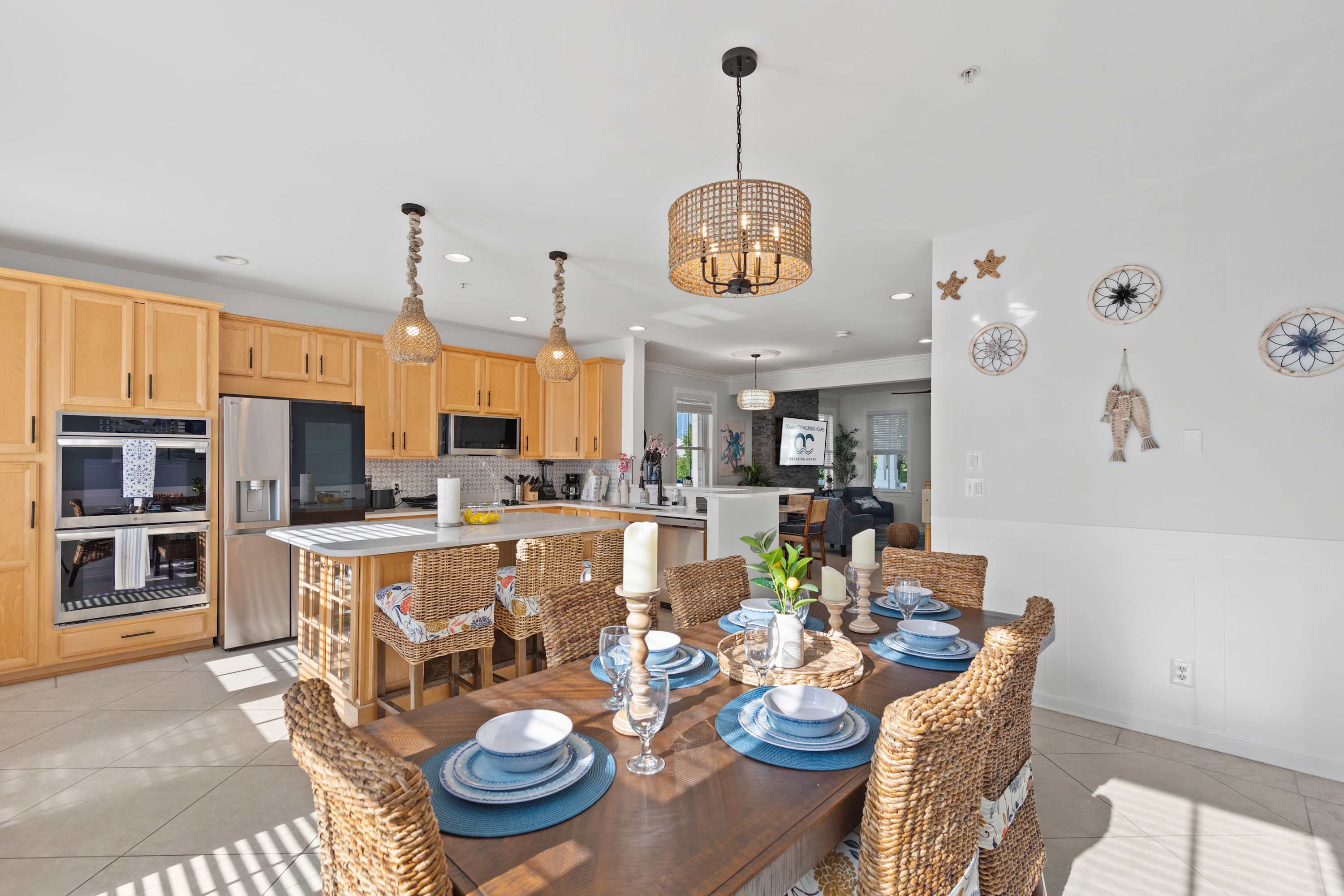 27 Island Edge - Sunset Island  Family Luxury Townhome