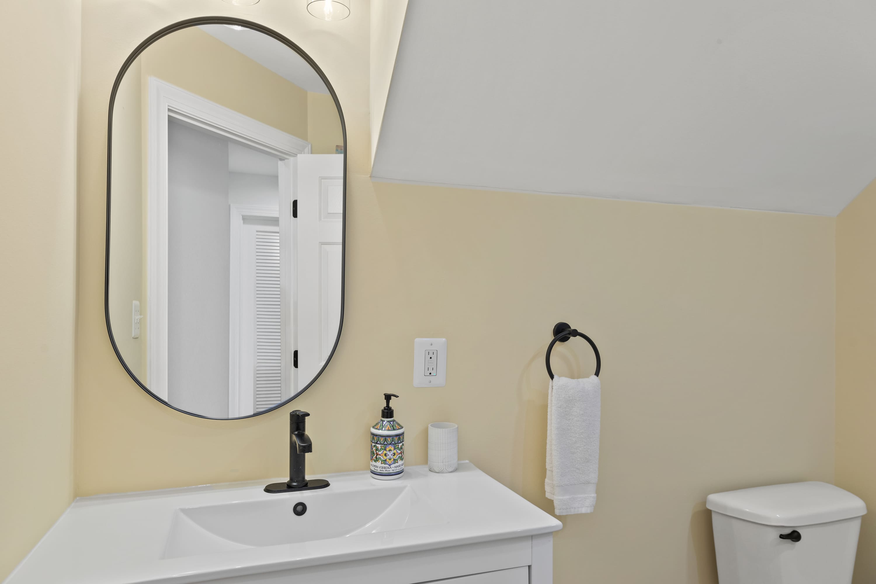 27 Island Edge - Sunset Island  Family Luxury Townhome