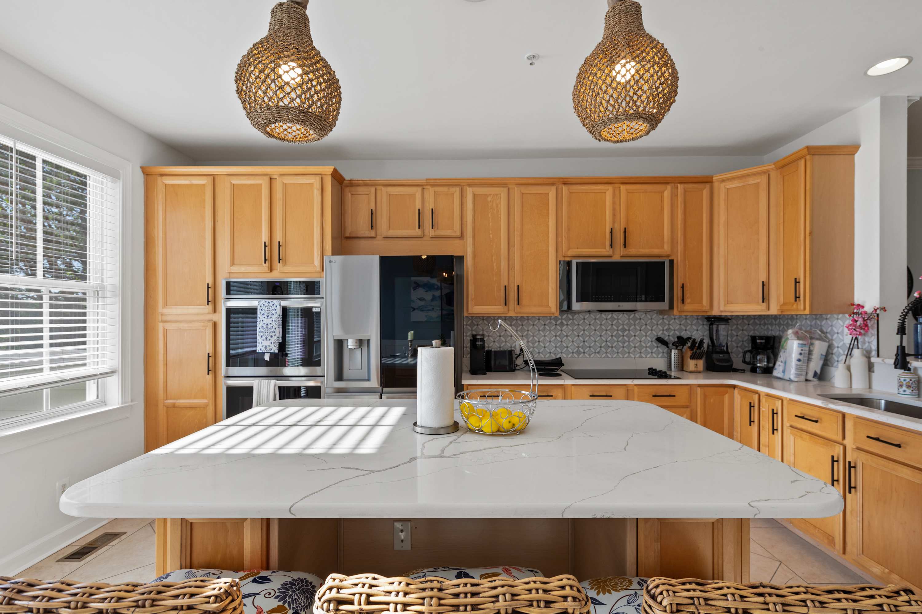 27 Island Edge - Sunset Island  Family Luxury Townhome