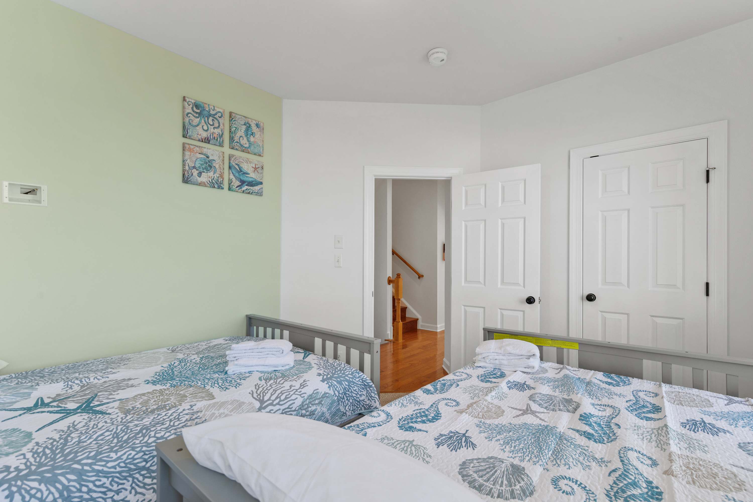 27 Island Edge - Sunset Island  Family Luxury Townhome