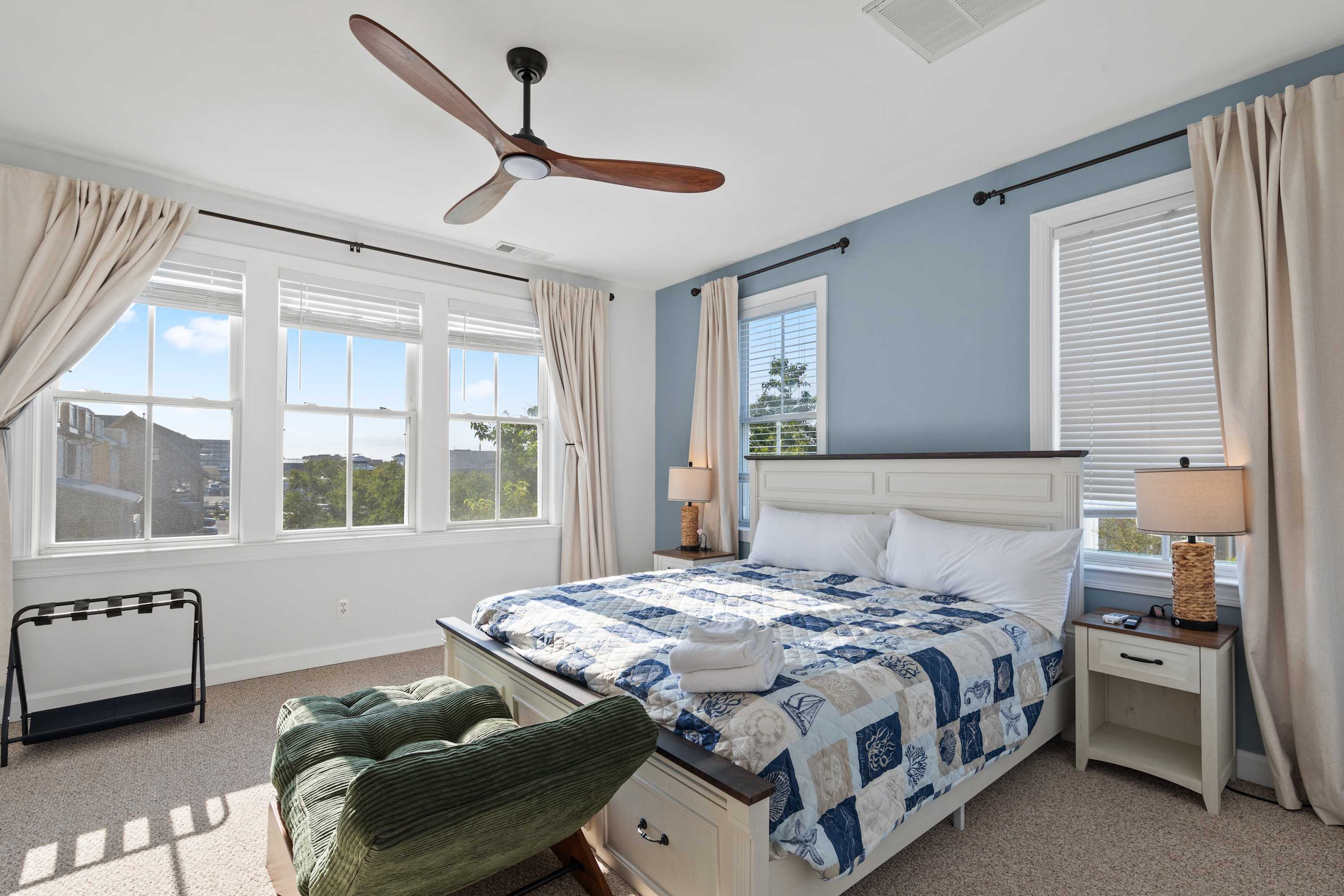 27 Island Edge - Sunset Island  Family Luxury Townhome