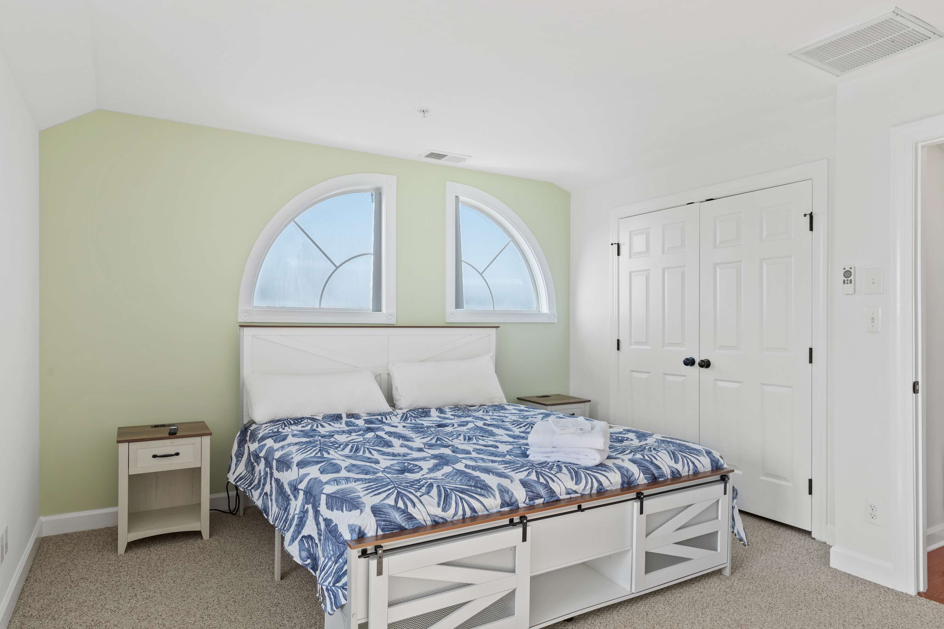 27 Island Edge - Sunset Island  Family Luxury Townhome