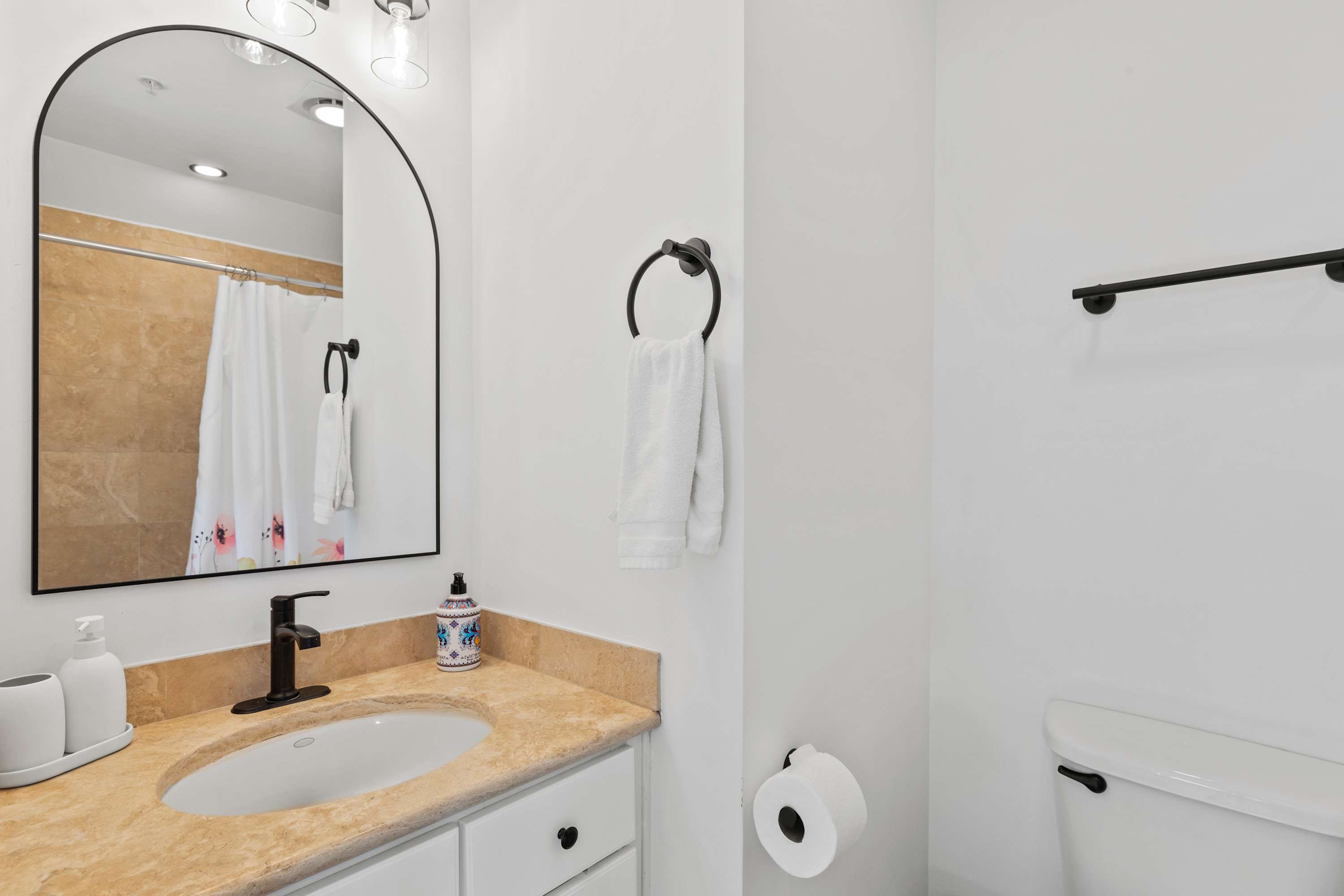 27 Island Edge - Sunset Island  Family Luxury Townhome