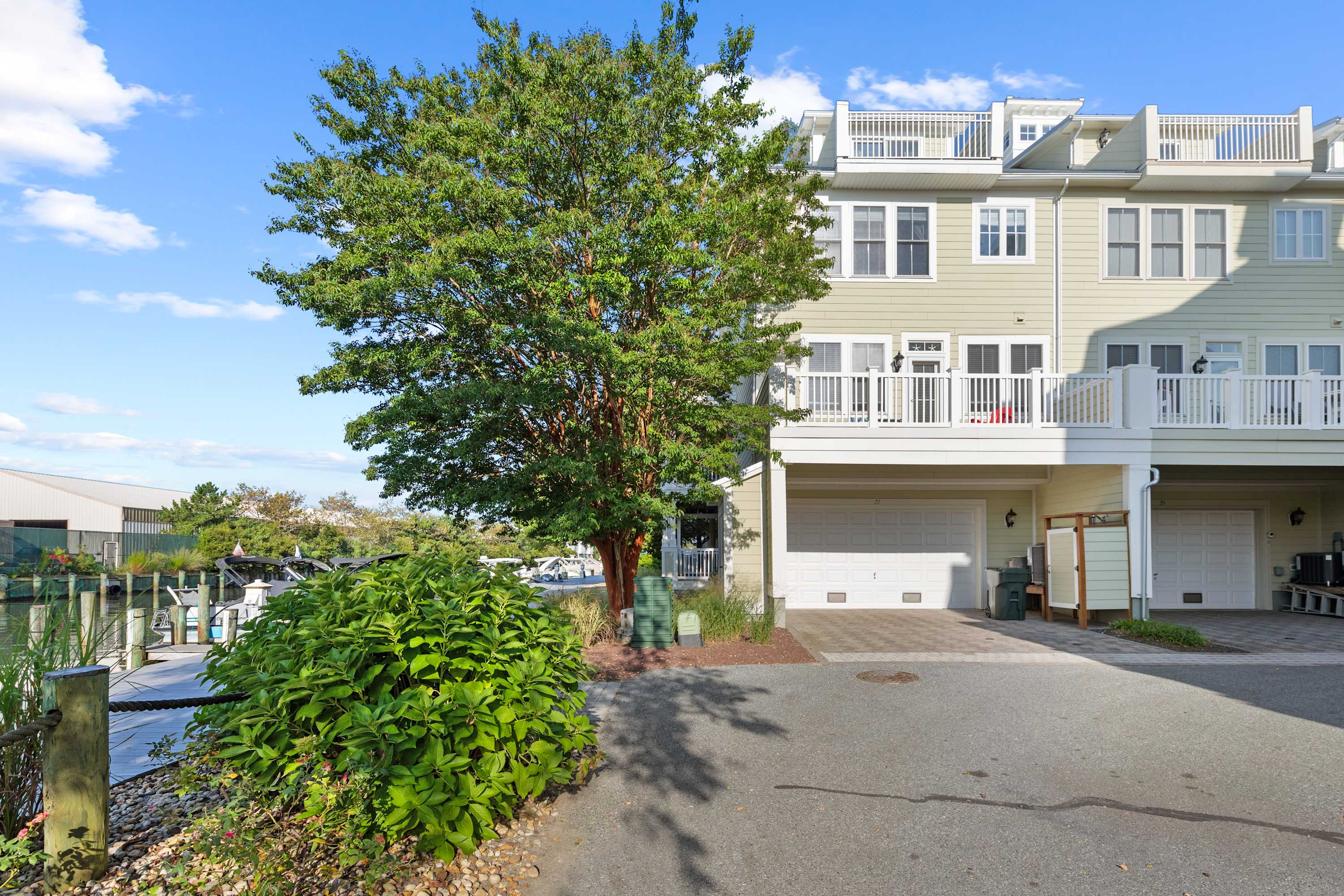 27 Island Edge - Sunset Island  Family Luxury Townhome