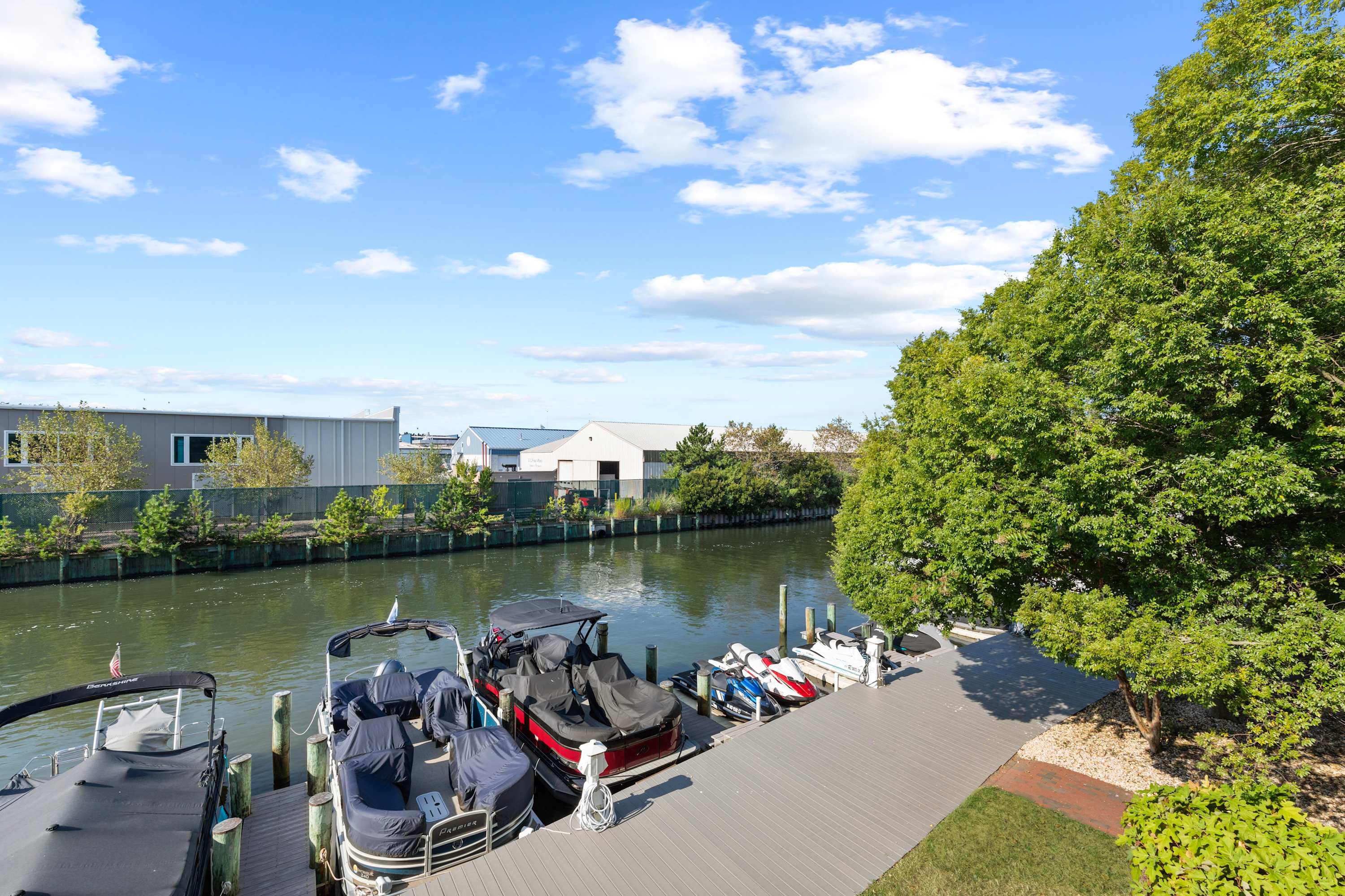 27 Island Edge - Sunset Island  Family Luxury Townhome