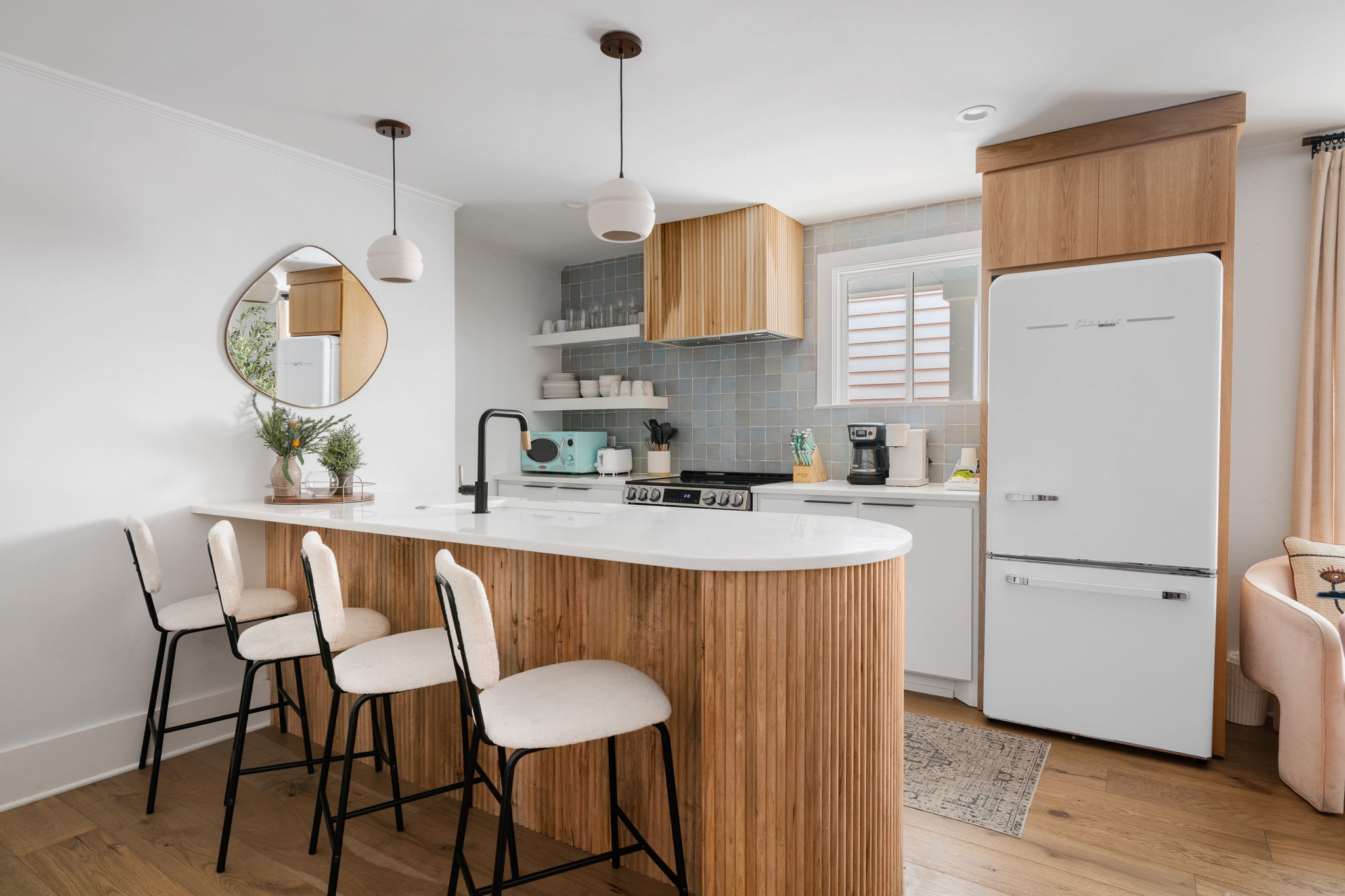 Downtown CHS | King Beds Convert to Singles! β Charleston, SC β vacation rental